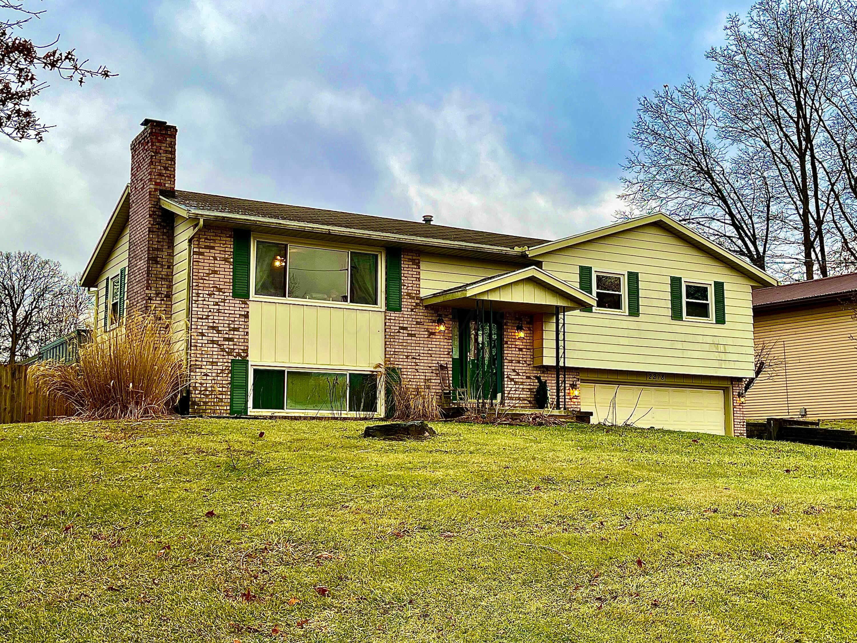 2278 Satinwood Drive Property Photo 2