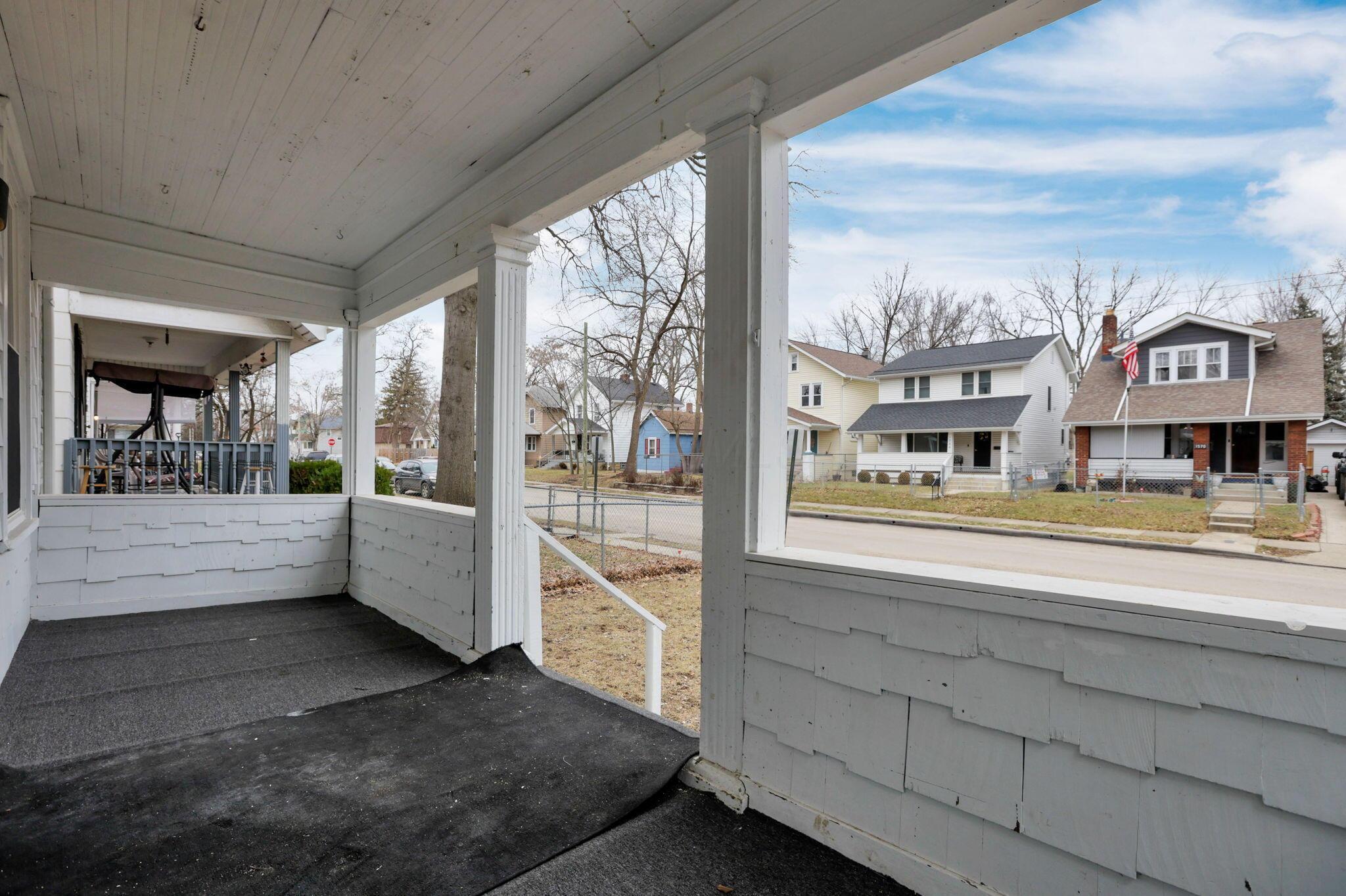 1567 Genessee Avenue Property Photo 5