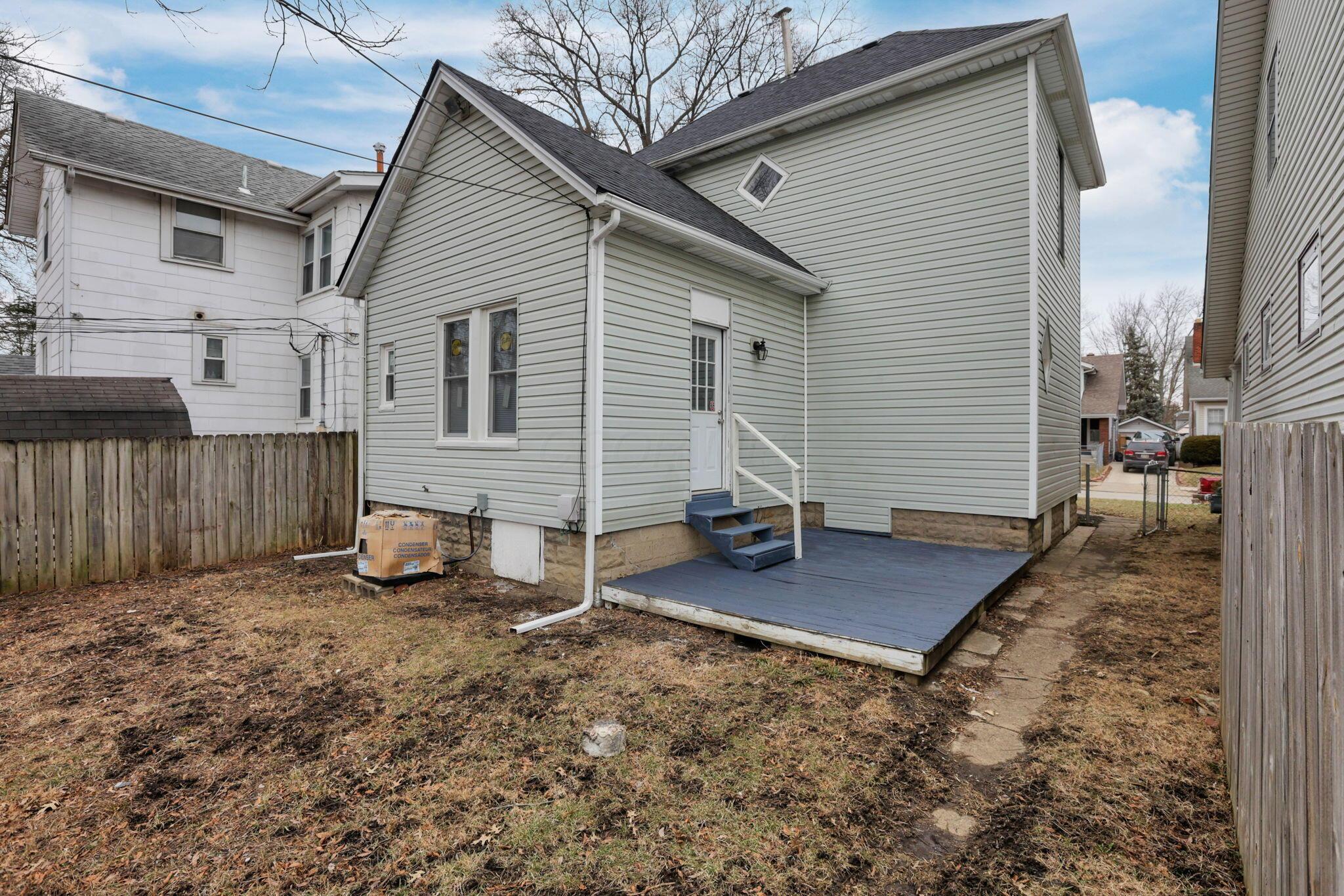 1567 Genessee Avenue Property Photo 30