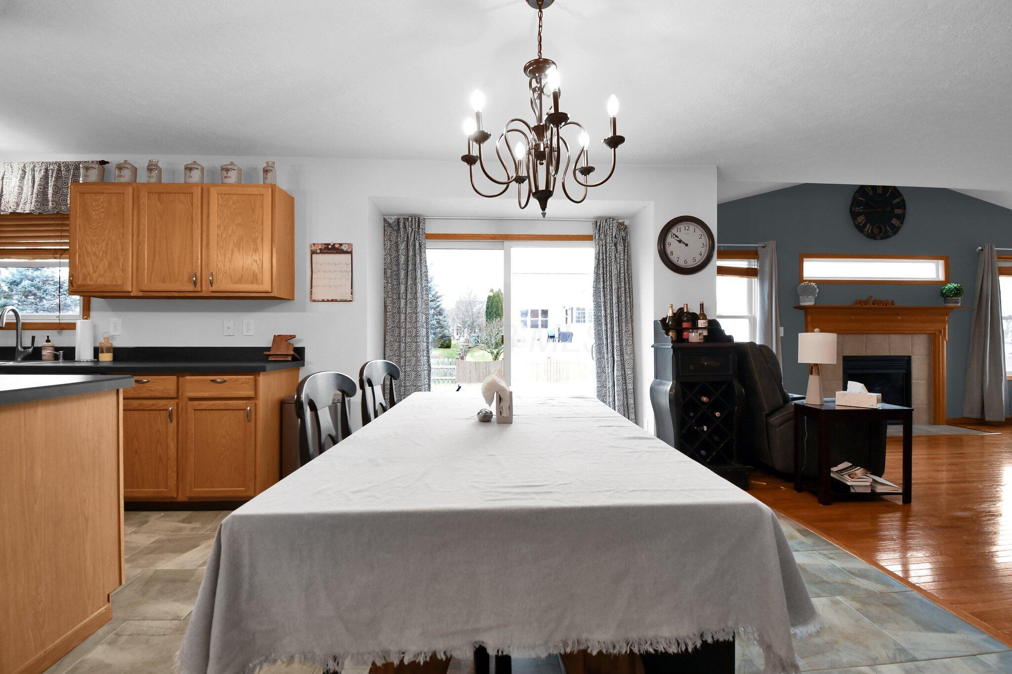 115 Sapphire Ice Drive Property Photo 14