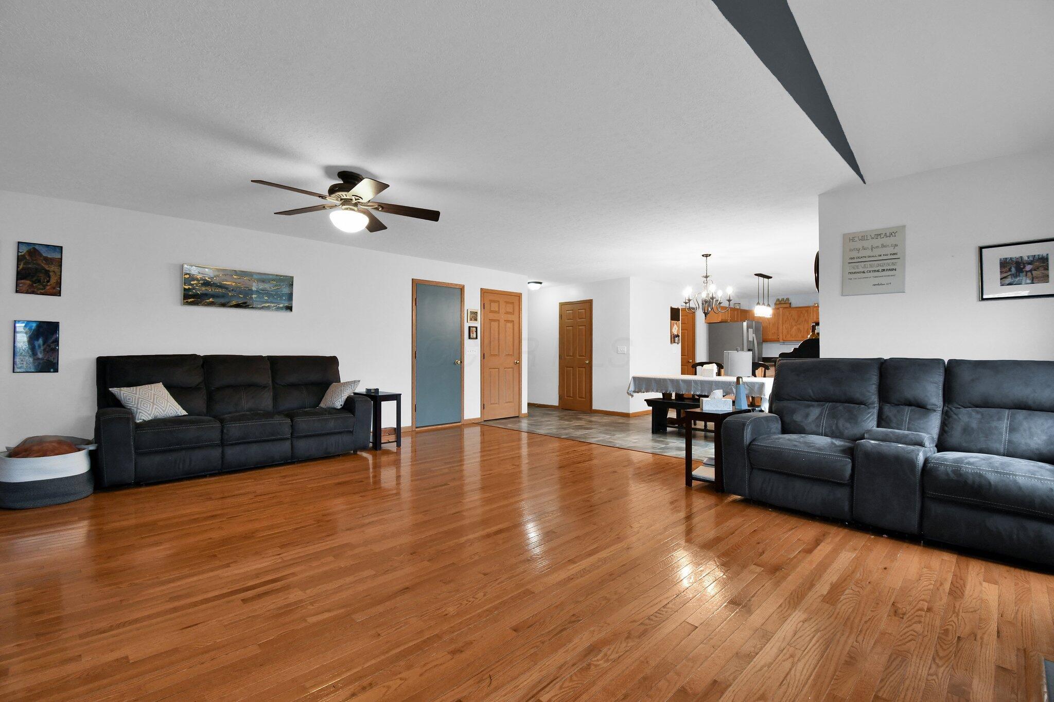 115 Sapphire Ice Drive Property Photo 19