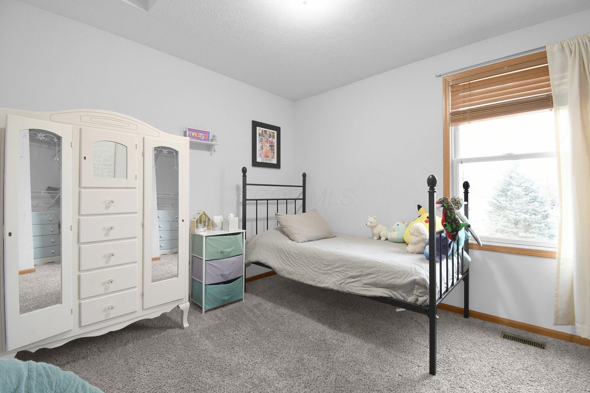115 Sapphire Ice Drive Property Photo 24