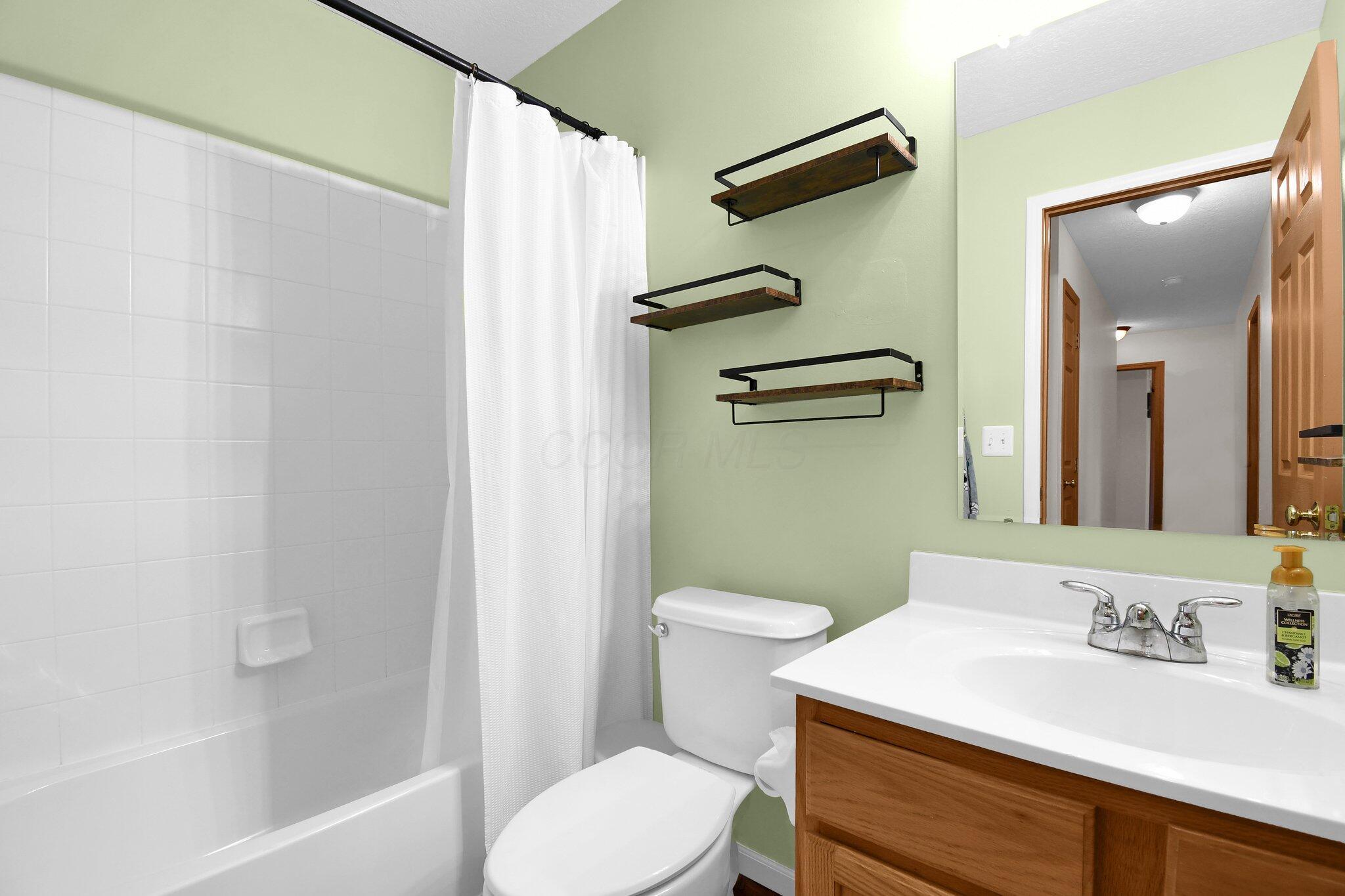 115 Sapphire Ice Drive Property Photo 25