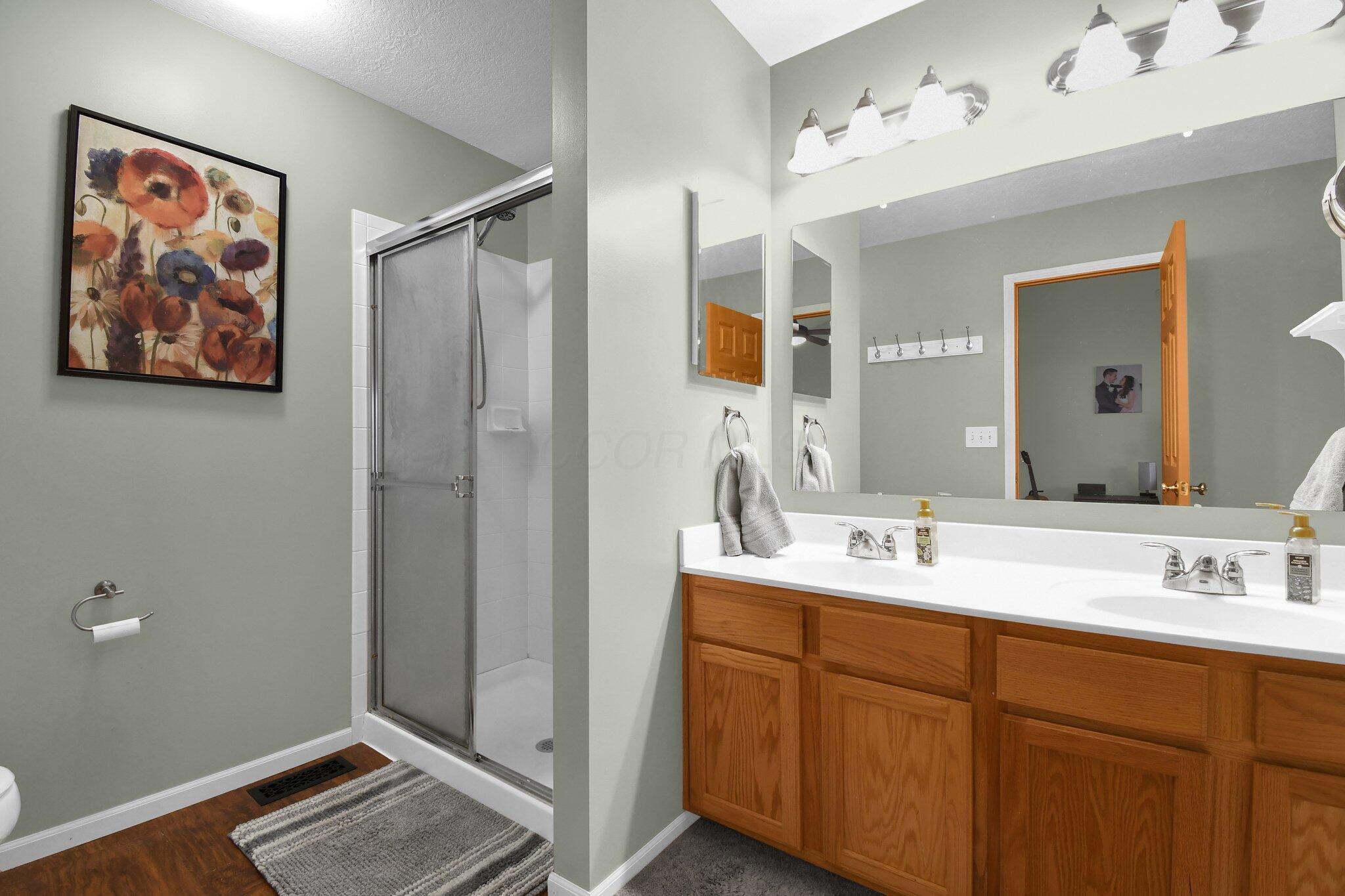 115 Sapphire Ice Drive Property Photo 28