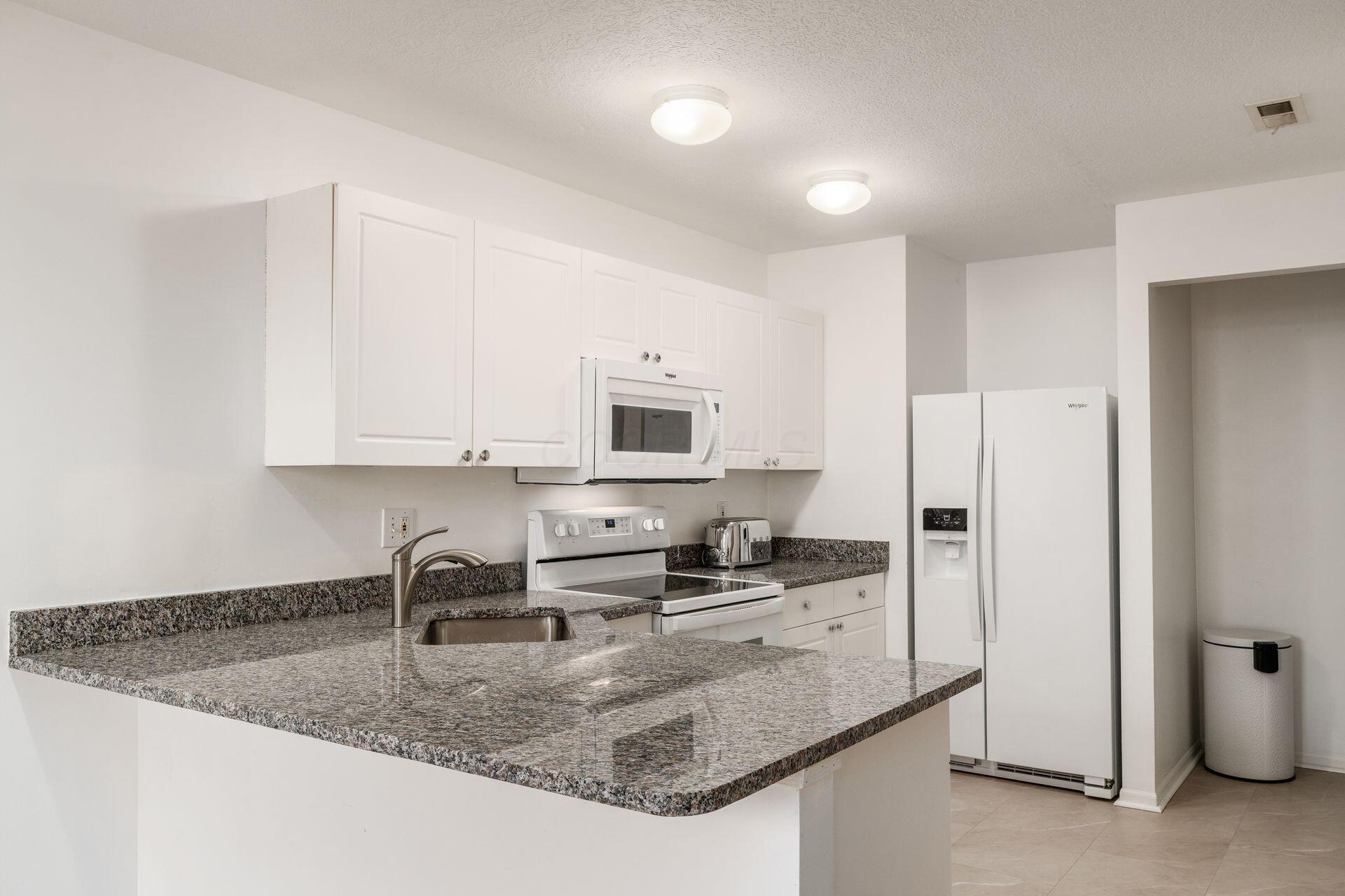 7083 Gallant Fox Drive, 4 Property Photo 9