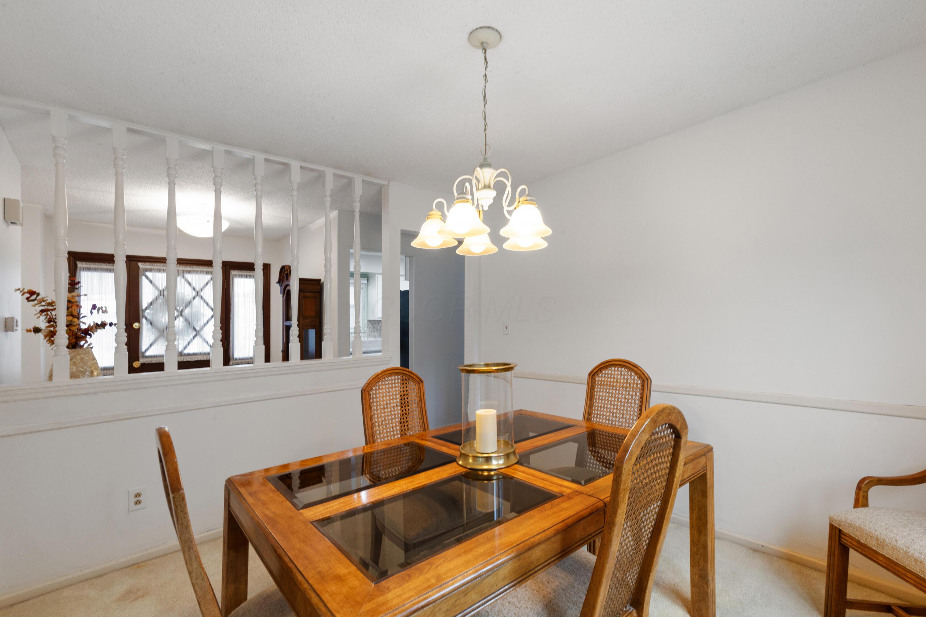 571 Waterbury Boulevard Property Photo 8