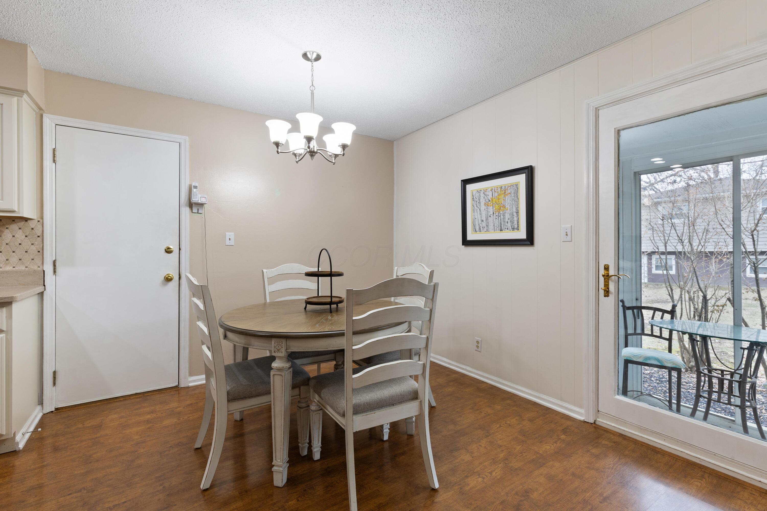 571 Waterbury Boulevard Property Photo 16