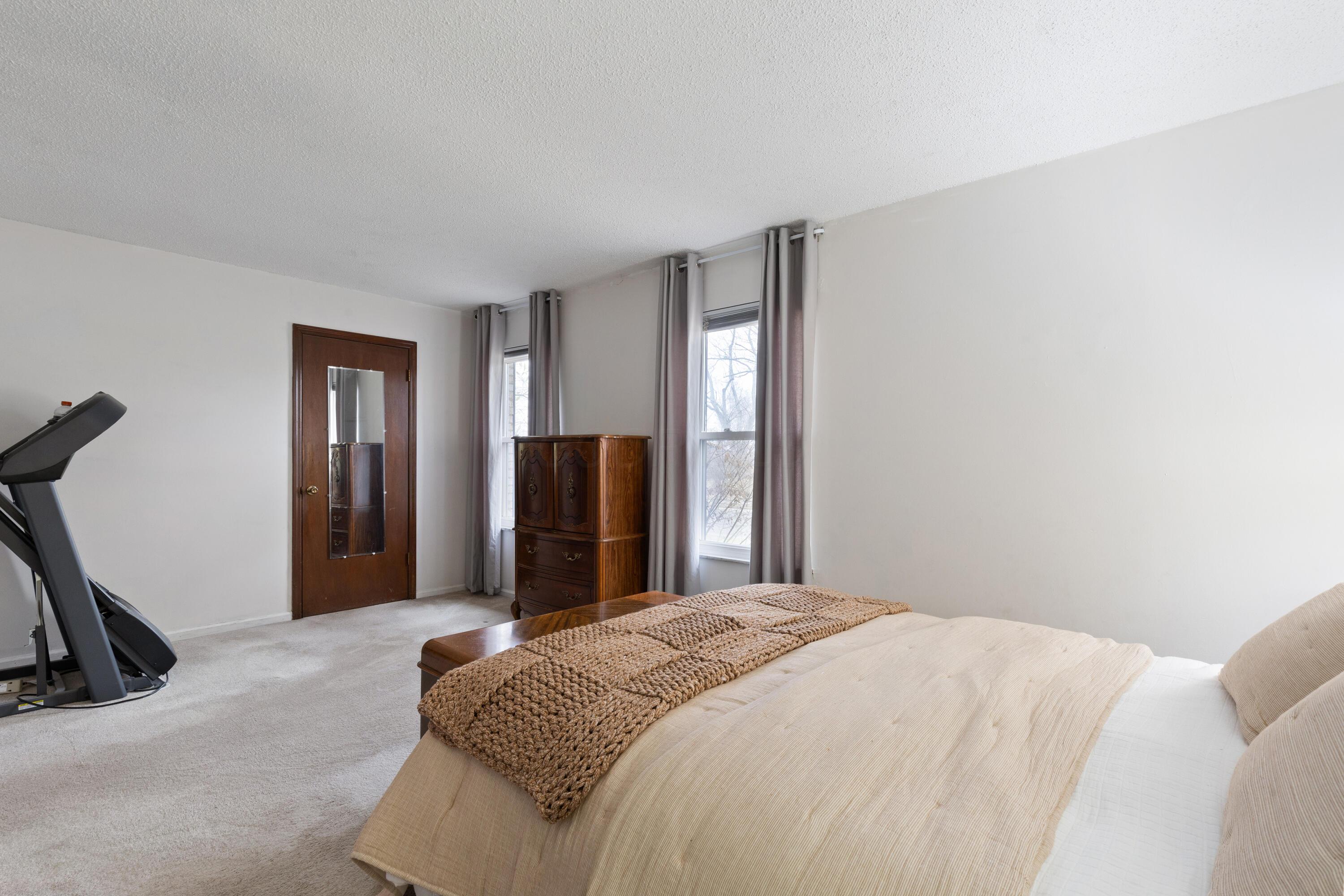 571 Waterbury Boulevard Property Photo 30