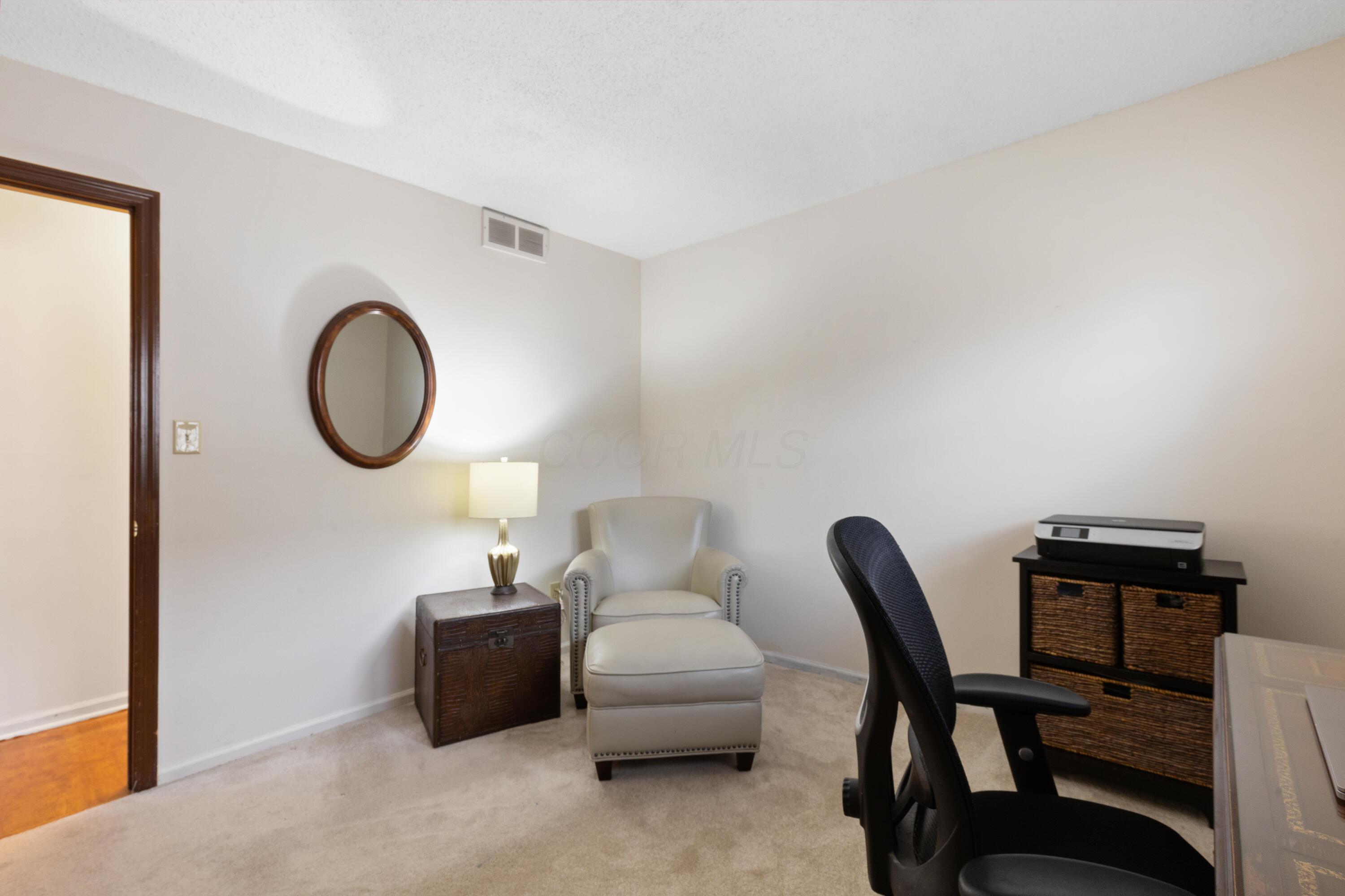 571 Waterbury Boulevard Property Photo 36