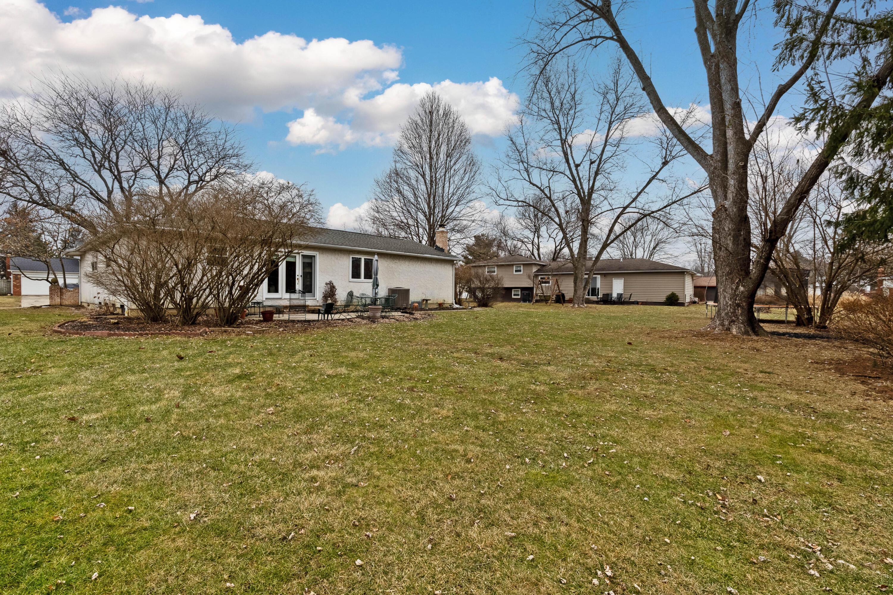 571 Waterbury Boulevard Property Photo 49