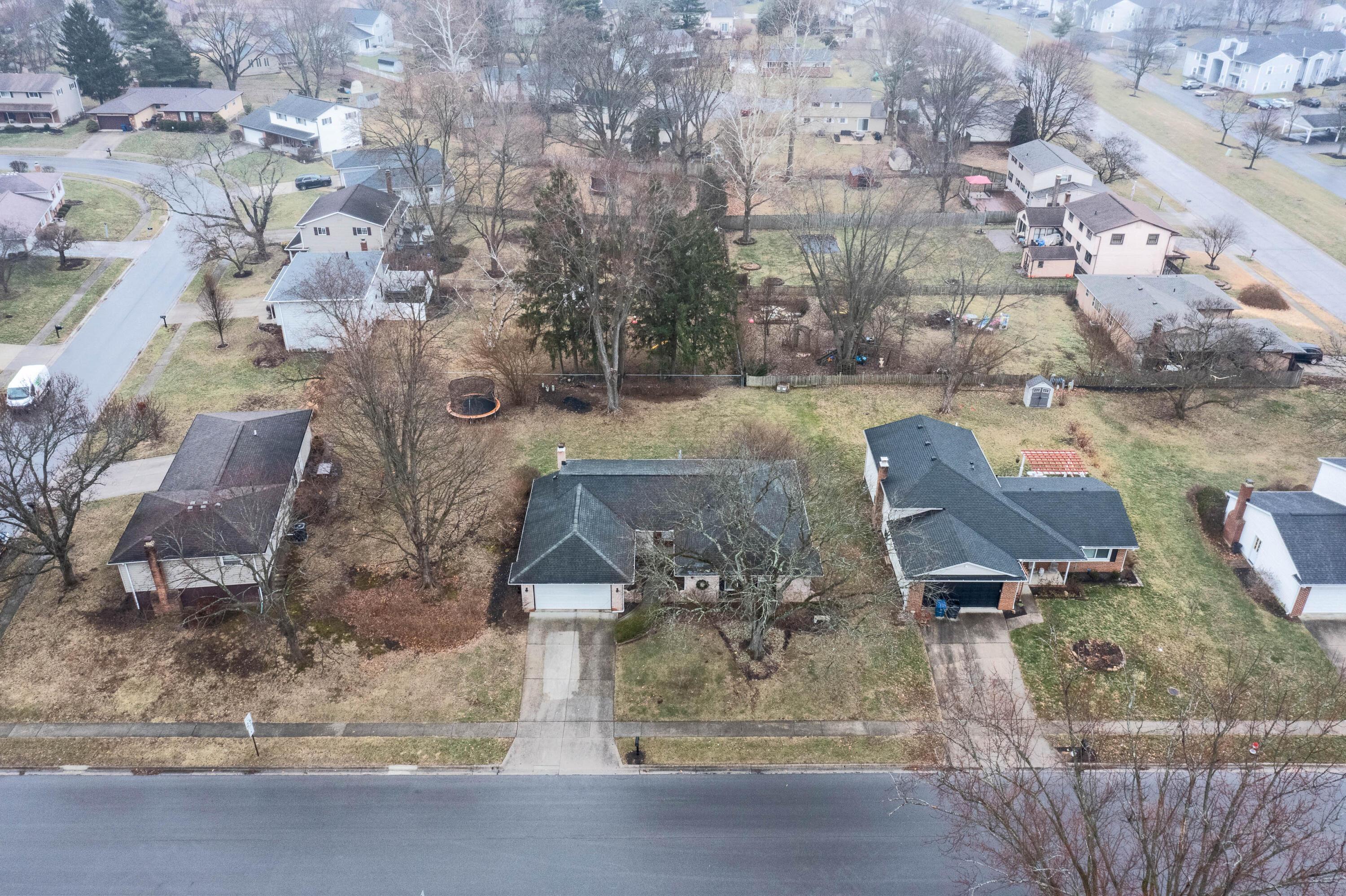 571 Waterbury Boulevard Property Photo 53