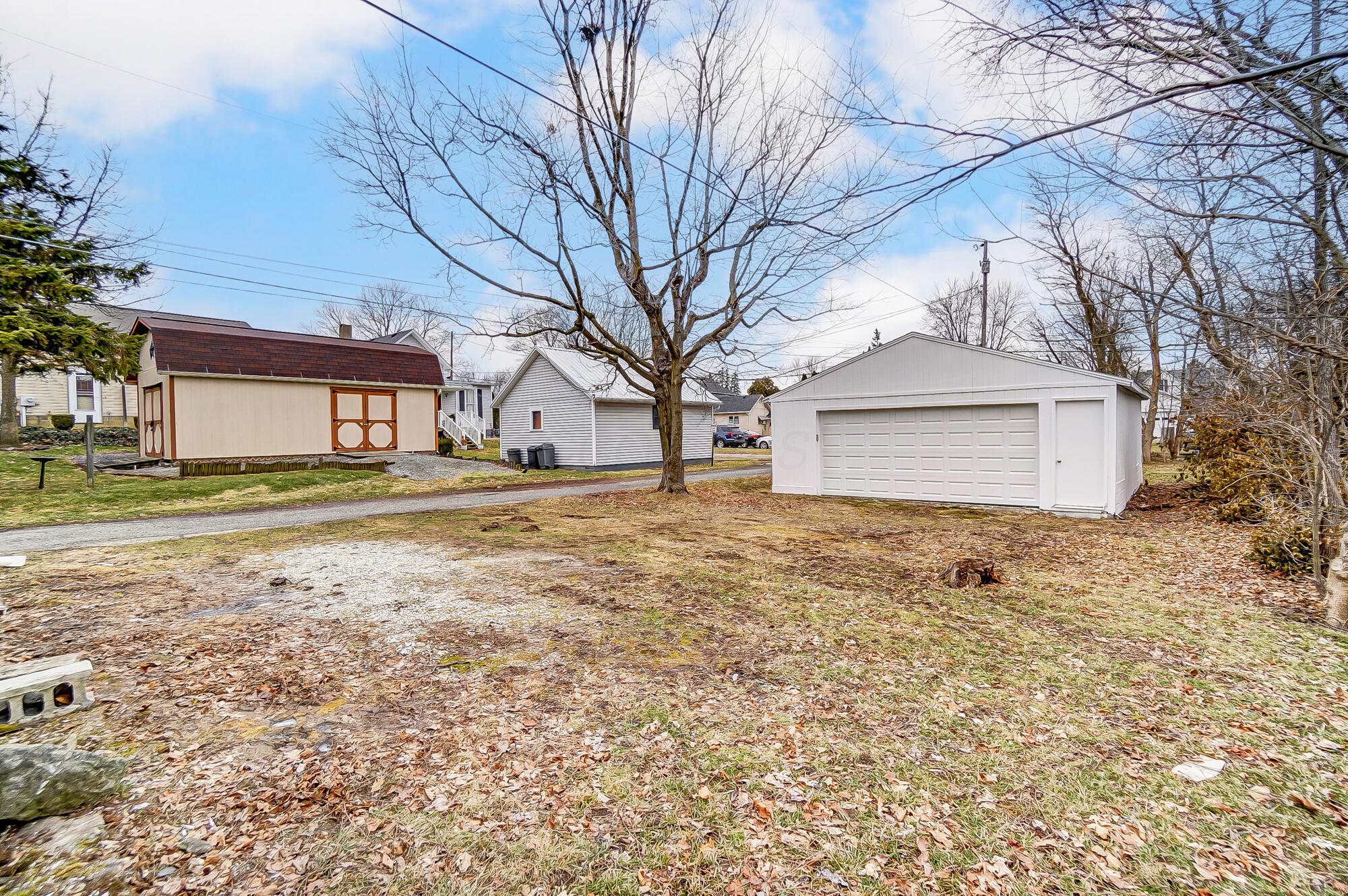 222 N College Street Property Photo 7