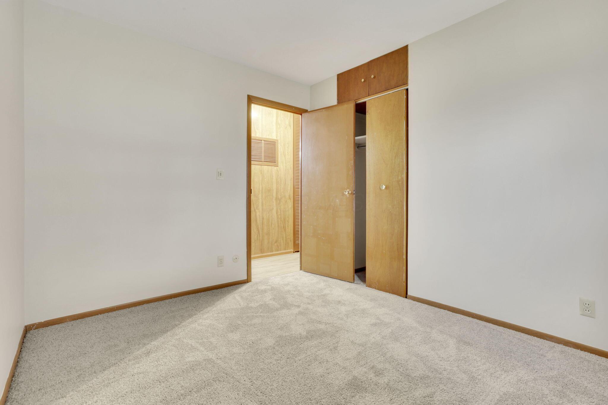 516 Daventry Lane Property Photo 15