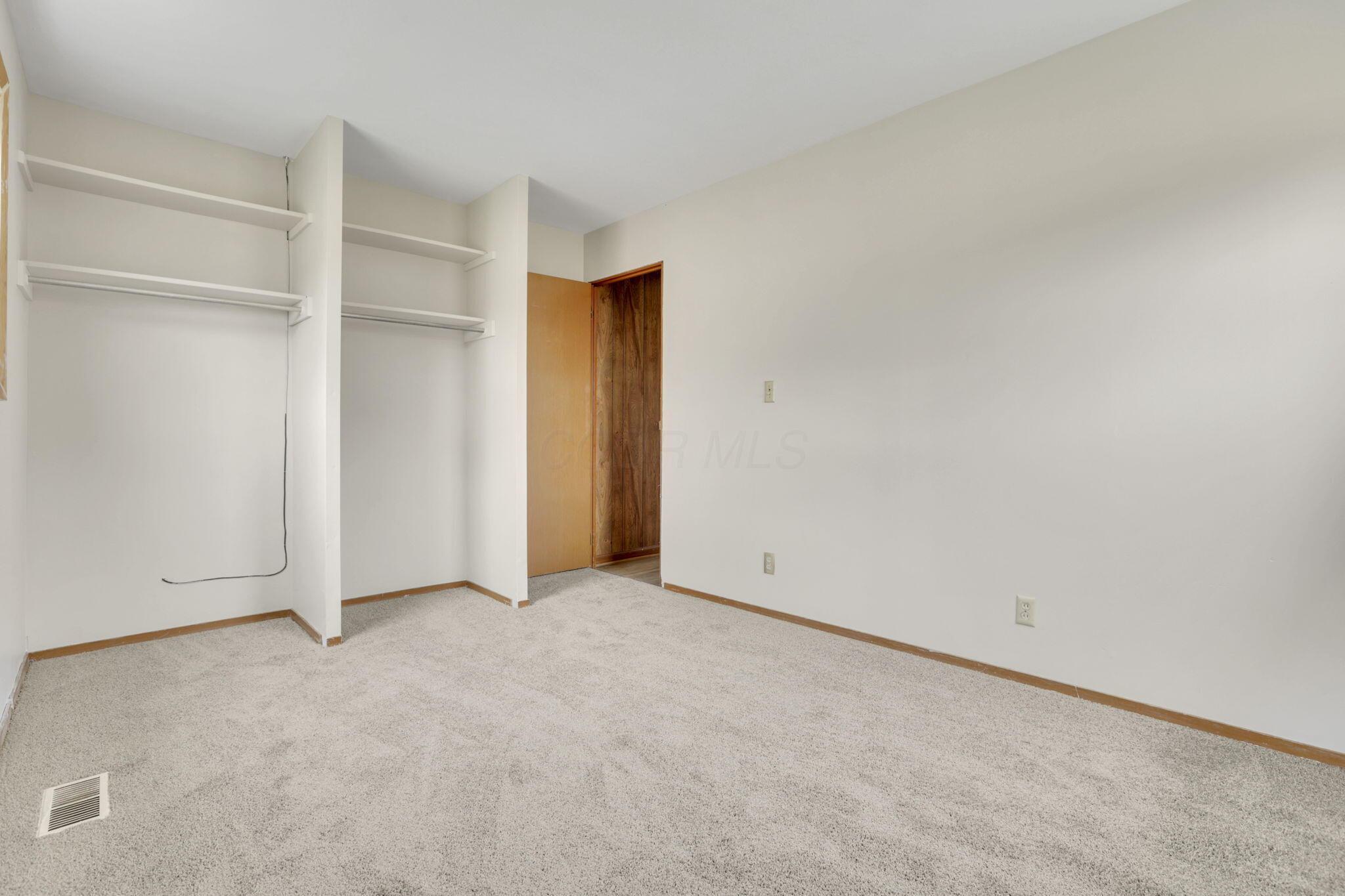 516 Daventry Lane Property Photo 17