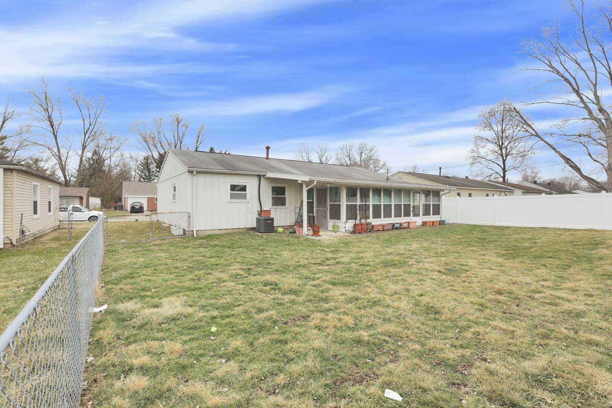 516 Daventry Lane Property Photo 27