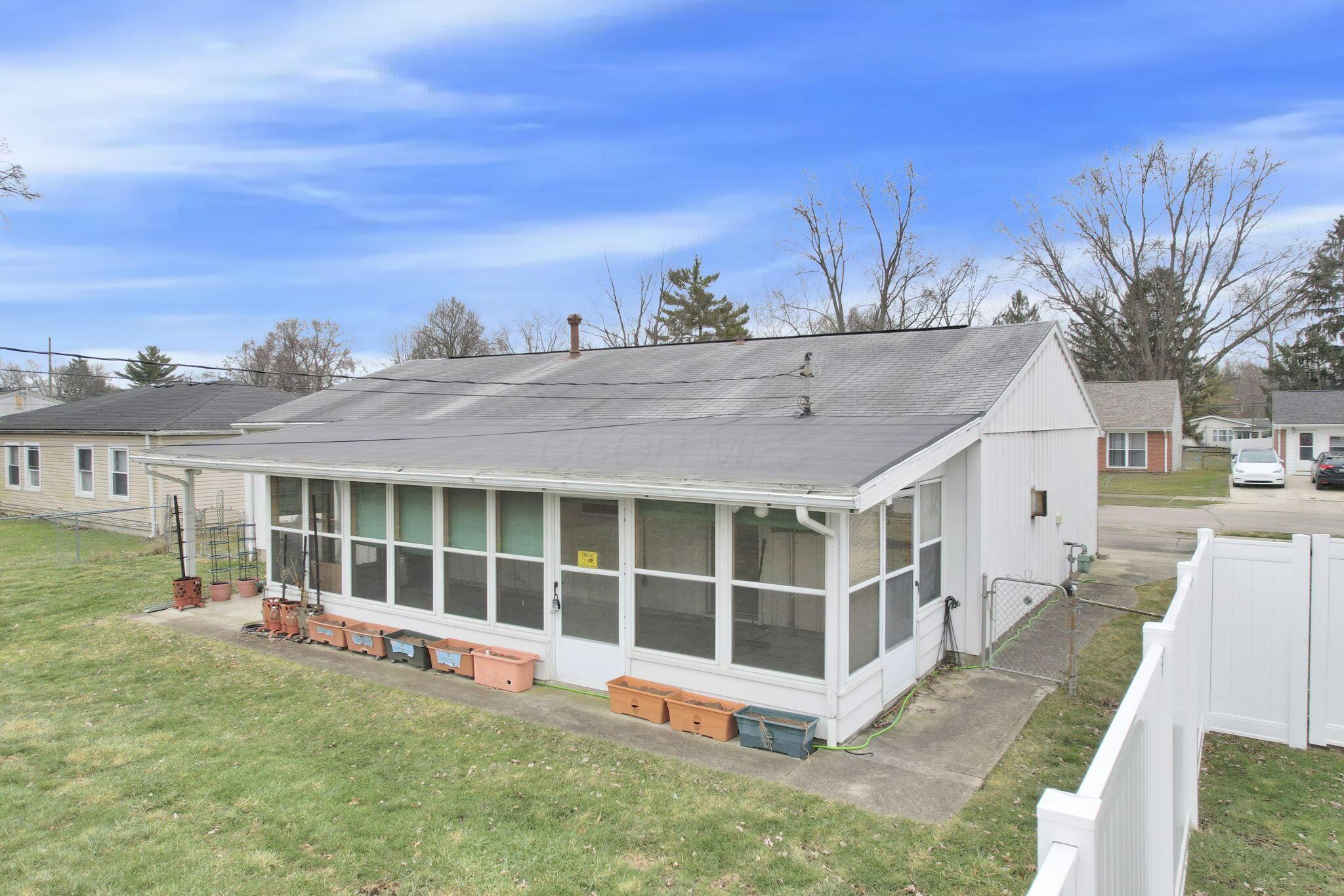 516 Daventry Lane Property Photo 32