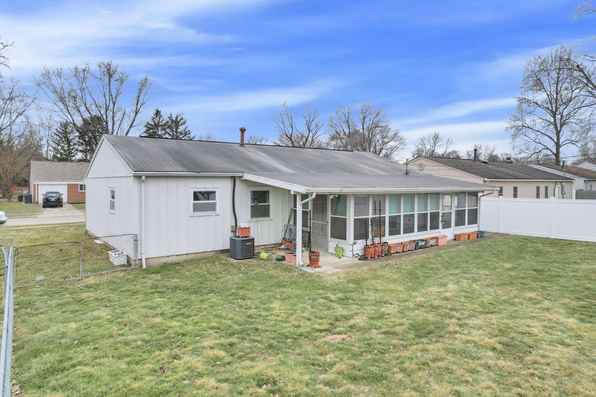 516 Daventry Lane Property Photo 34