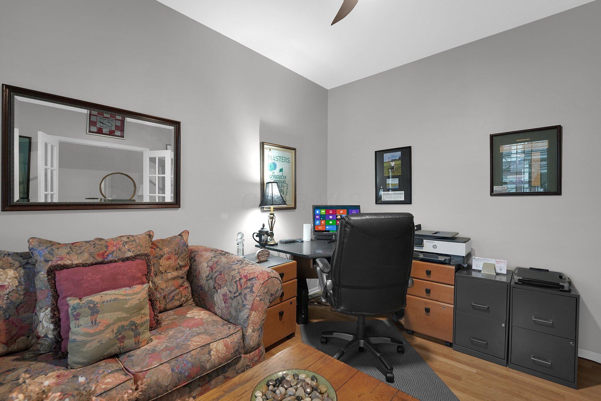 221 Postage Circle Property Photo 4