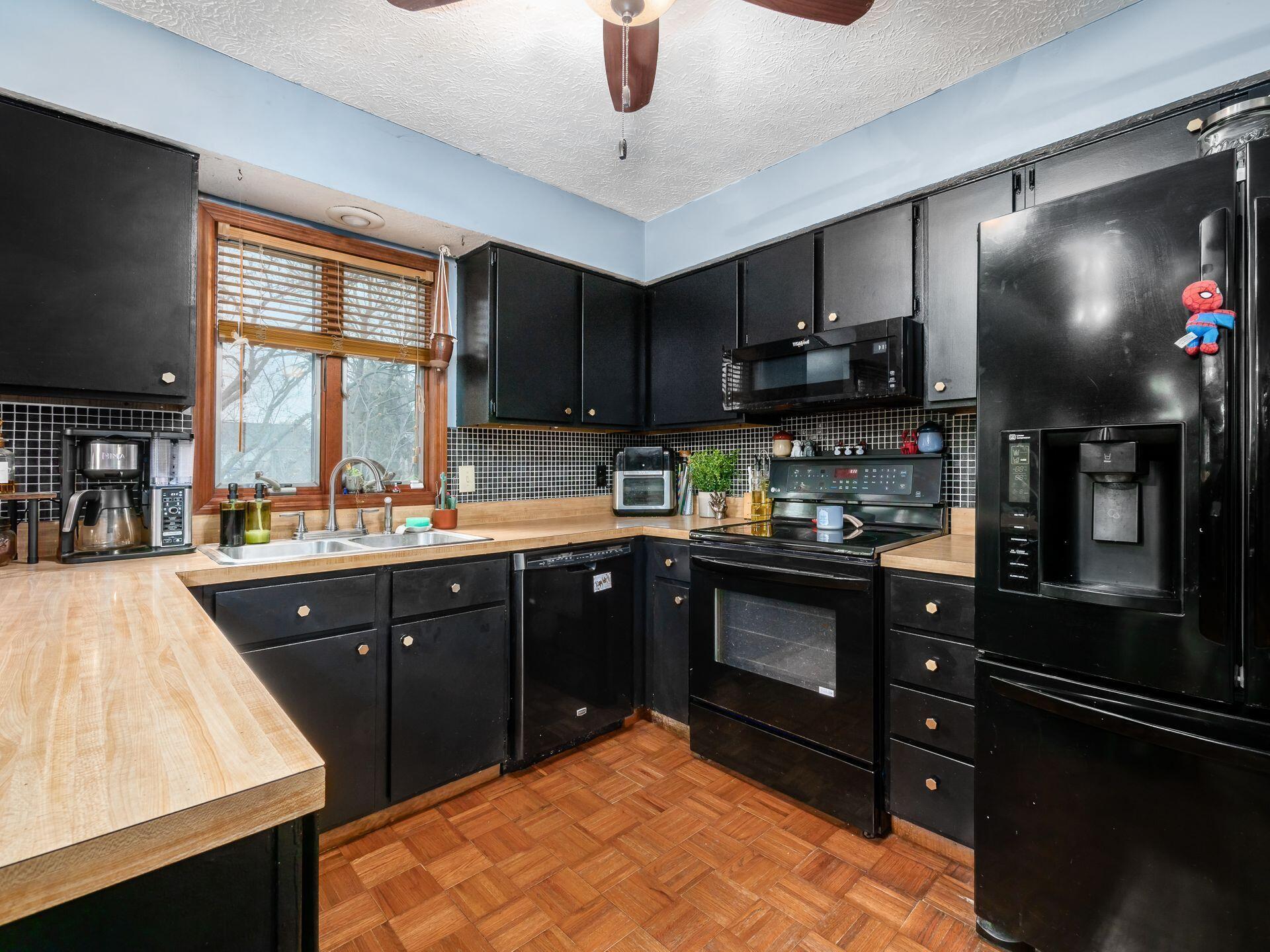 509 Rosehill Road Property Photo 13