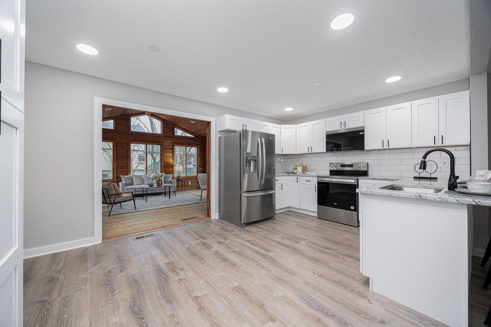 12052 Peppermill Lane Property Photo 5