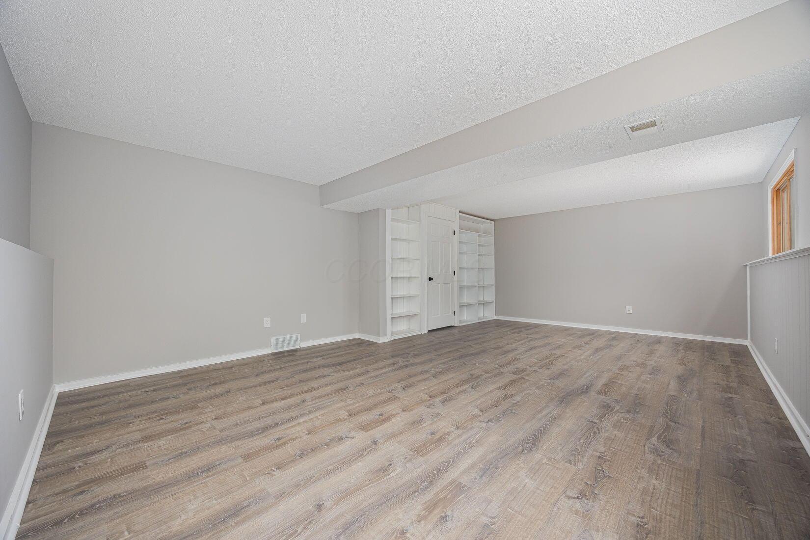 12052 Peppermill Lane Property Photo 31