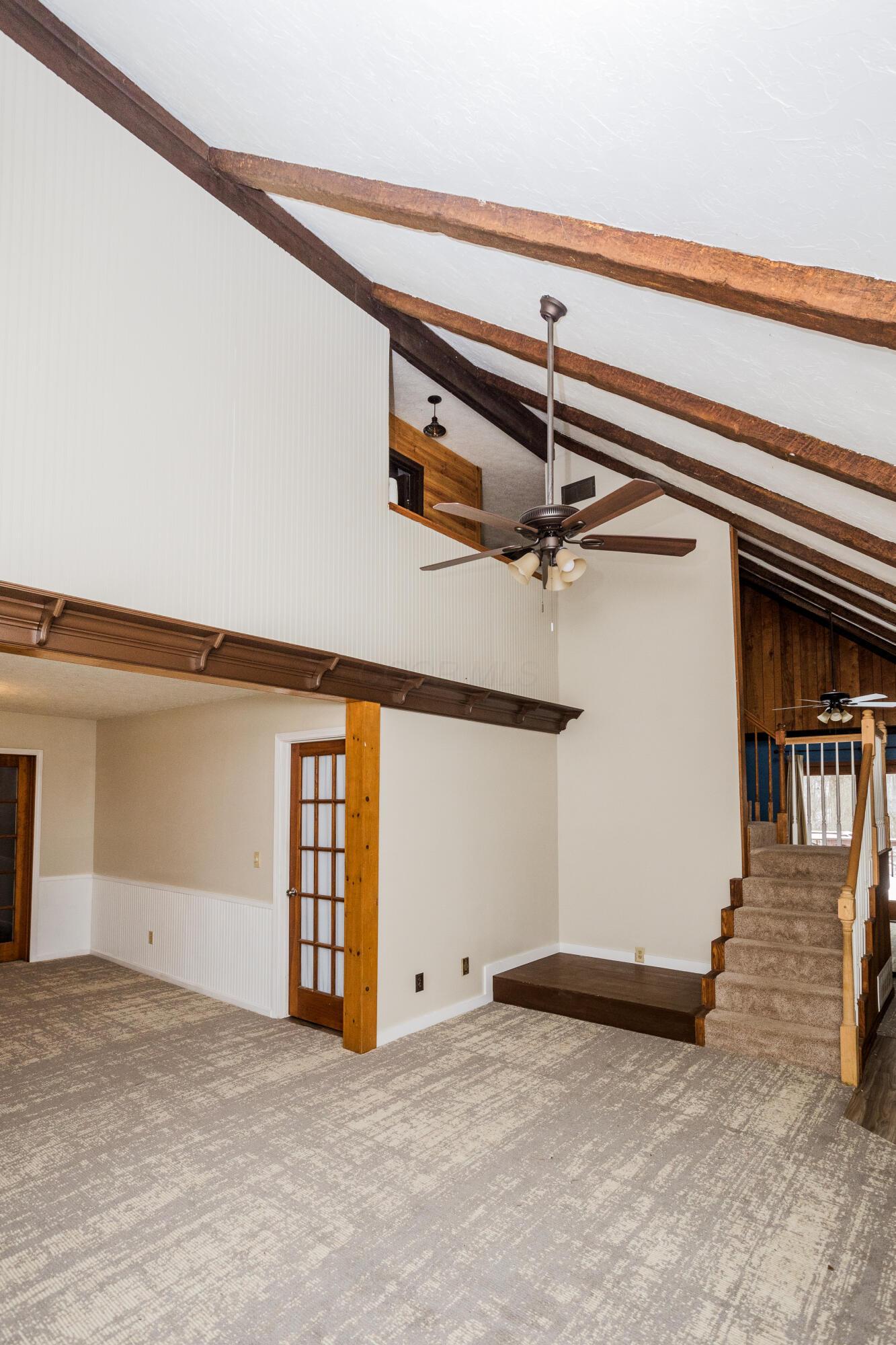7609 Columbus Road Property Photo 10