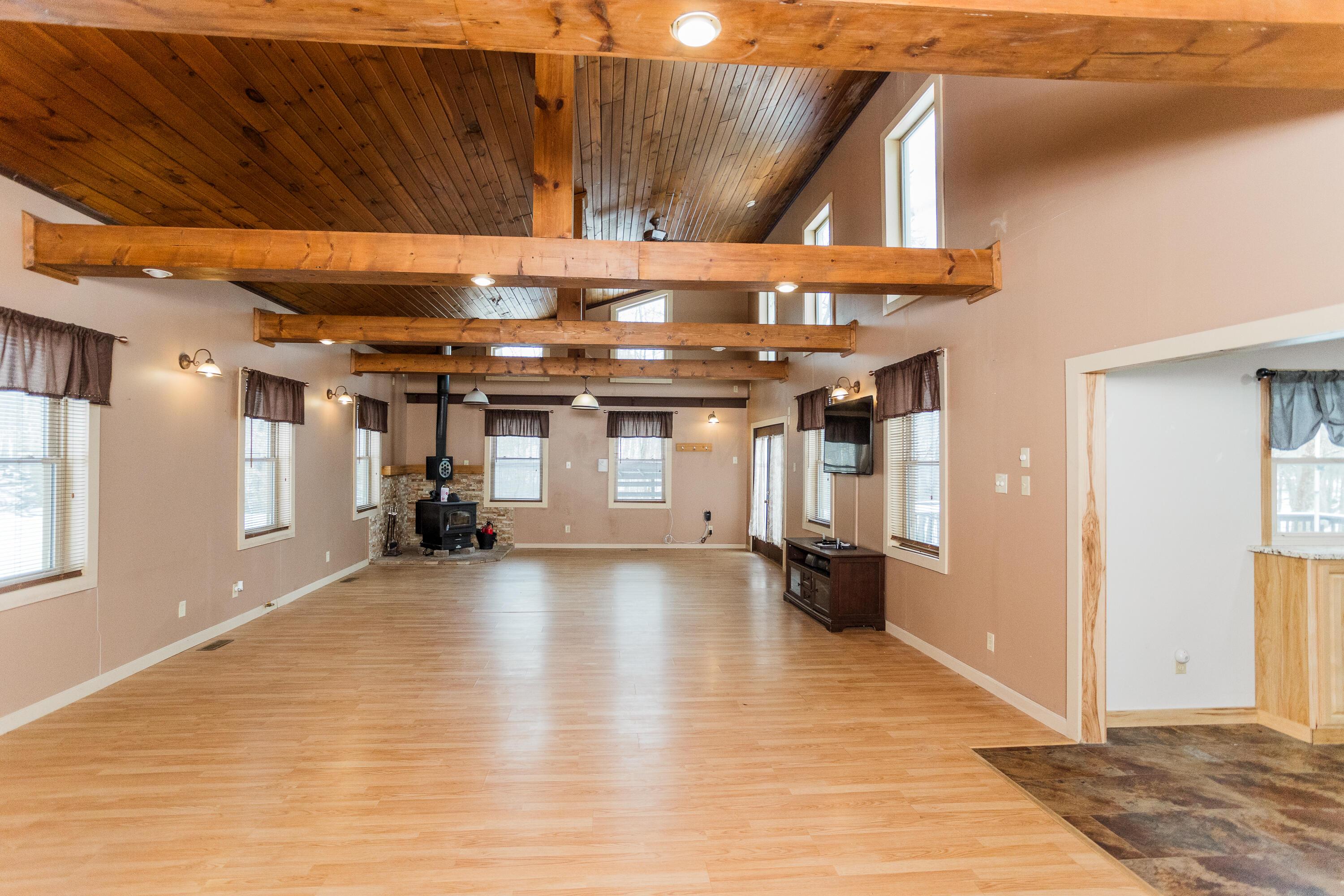 7609 Columbus Road Property Photo 13