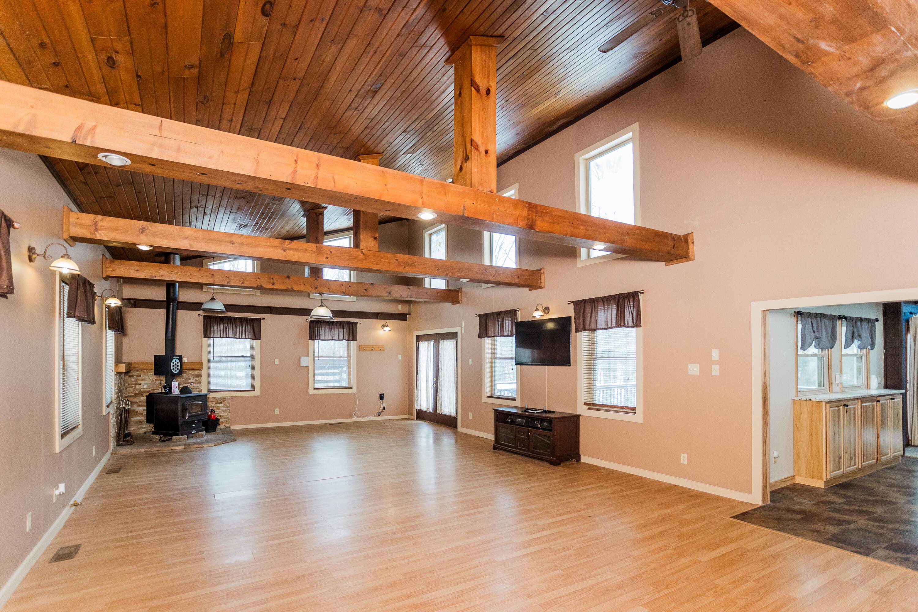7609 Columbus Road Property Photo 14