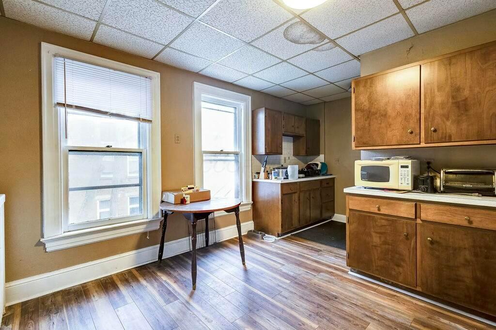 23 E Vine Street Property Photo 31