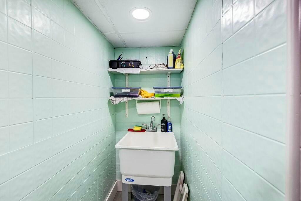 23 E Vine Street Property Photo 40