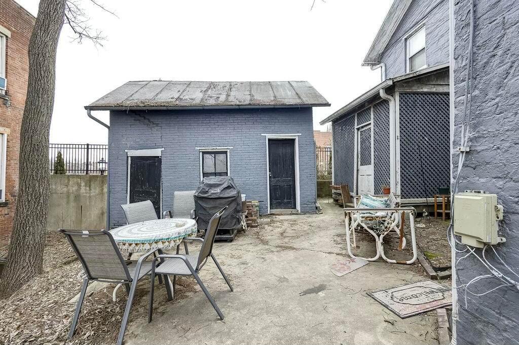 23 E Vine Street Property Photo 43
