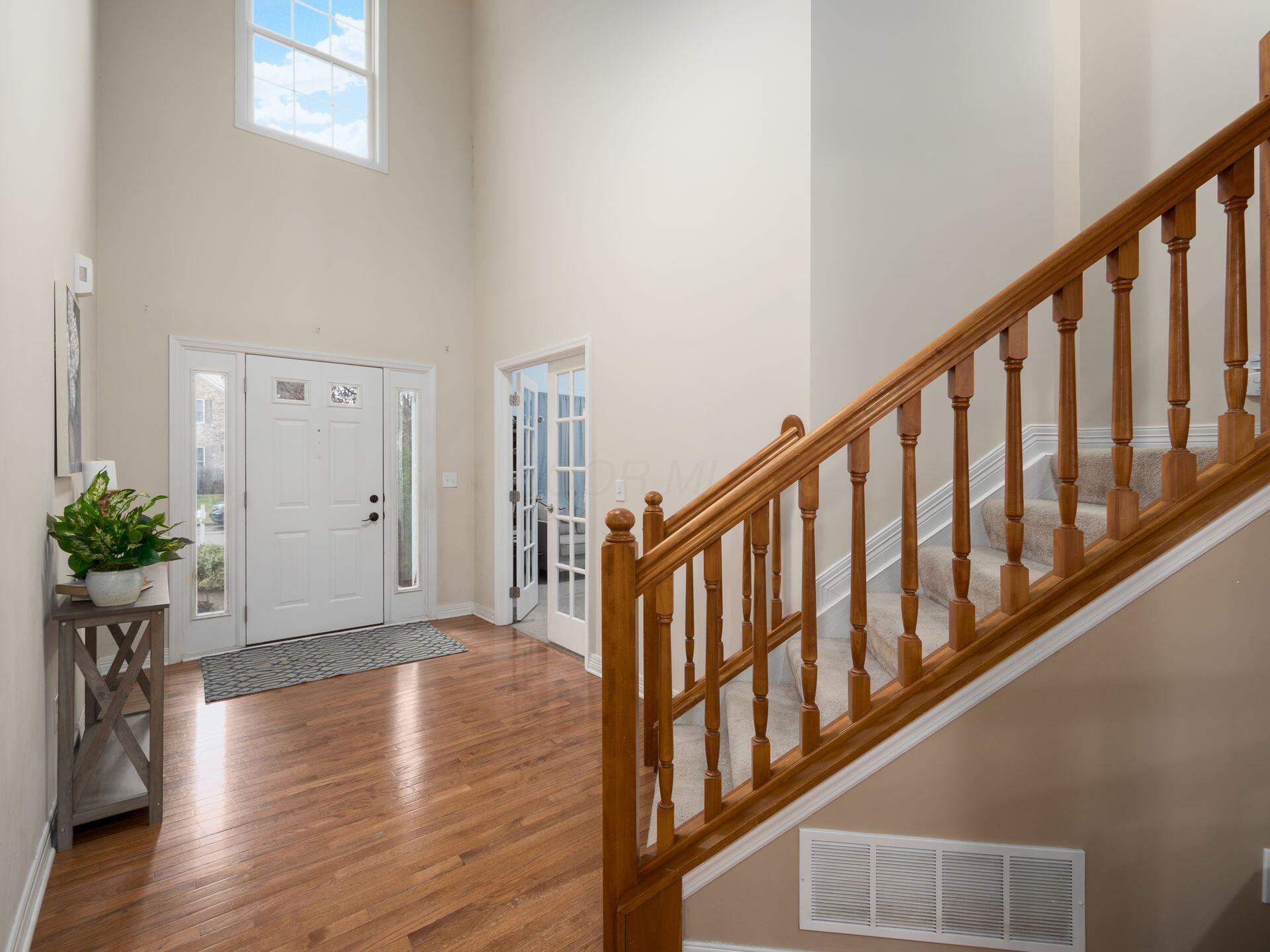 657 Stallion Way Property Photo 5