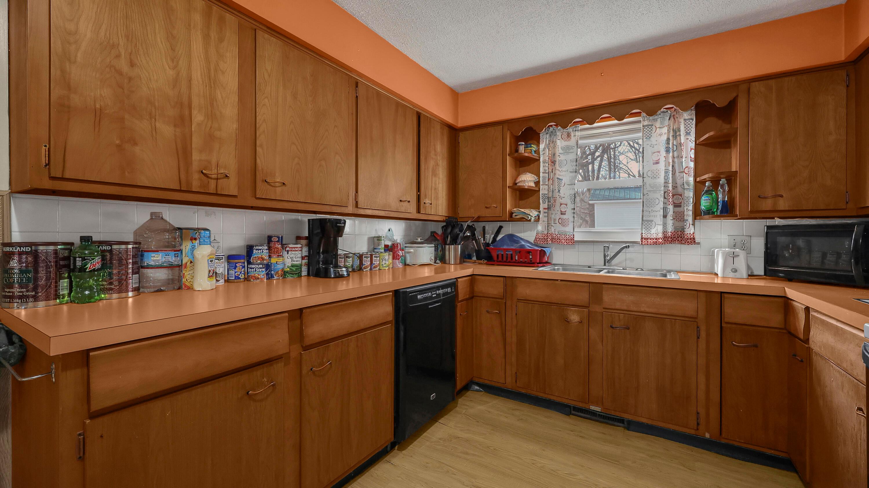 17930 Bear Road Property Photo 11