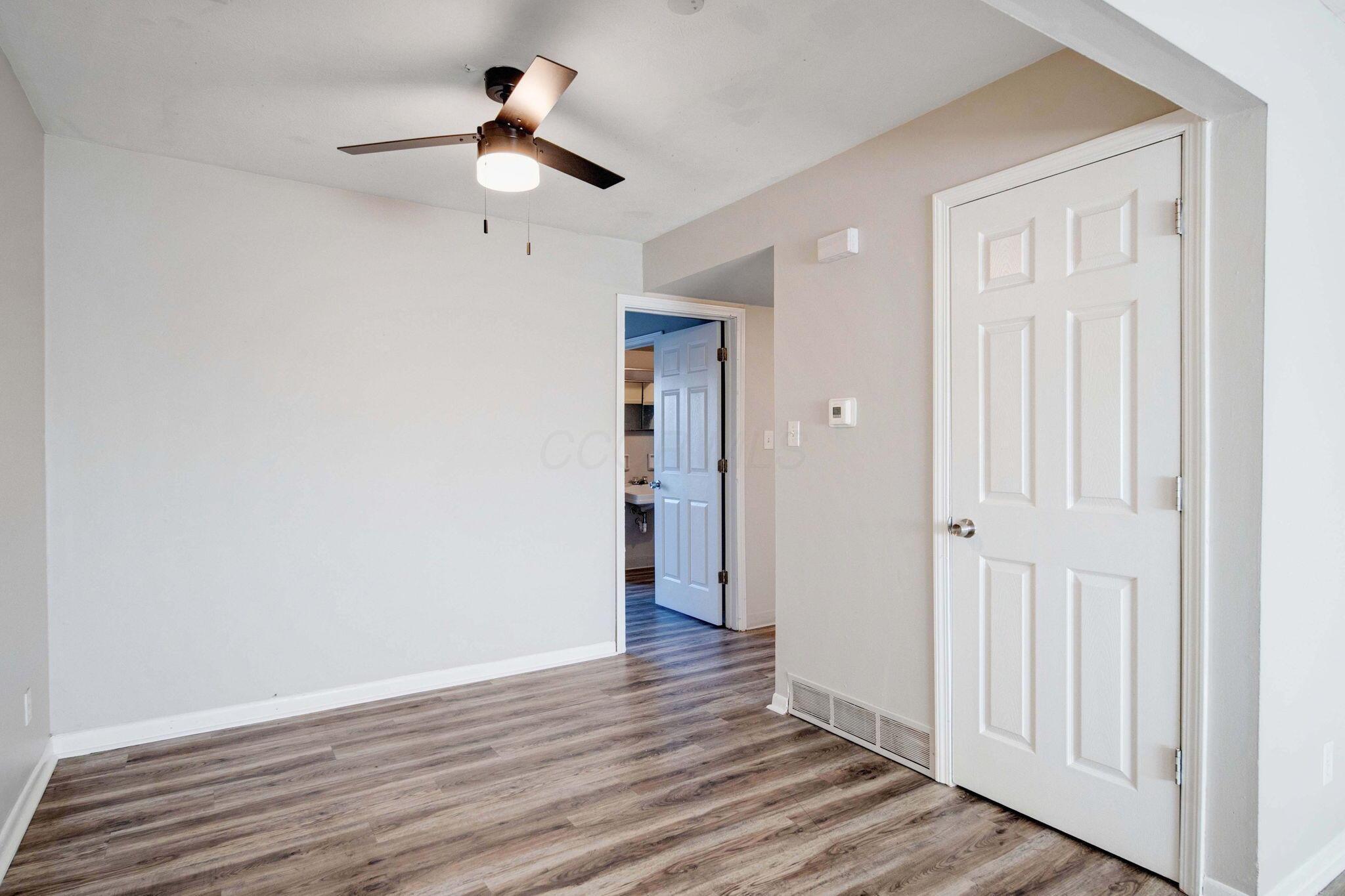 6613-6617 E Livingston Avenue Property Photo 7