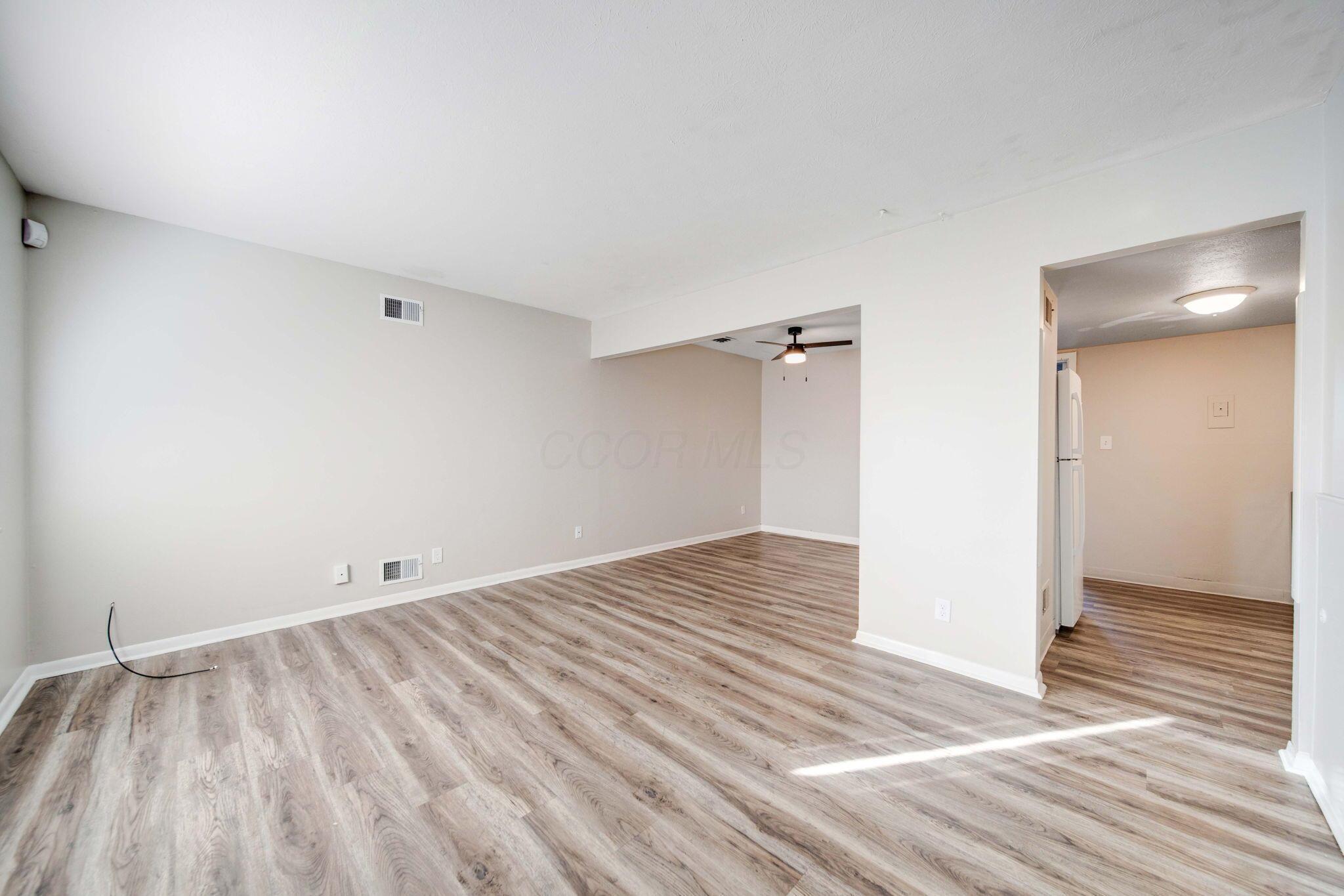 6613-6617 E Livingston Avenue Property Photo 8