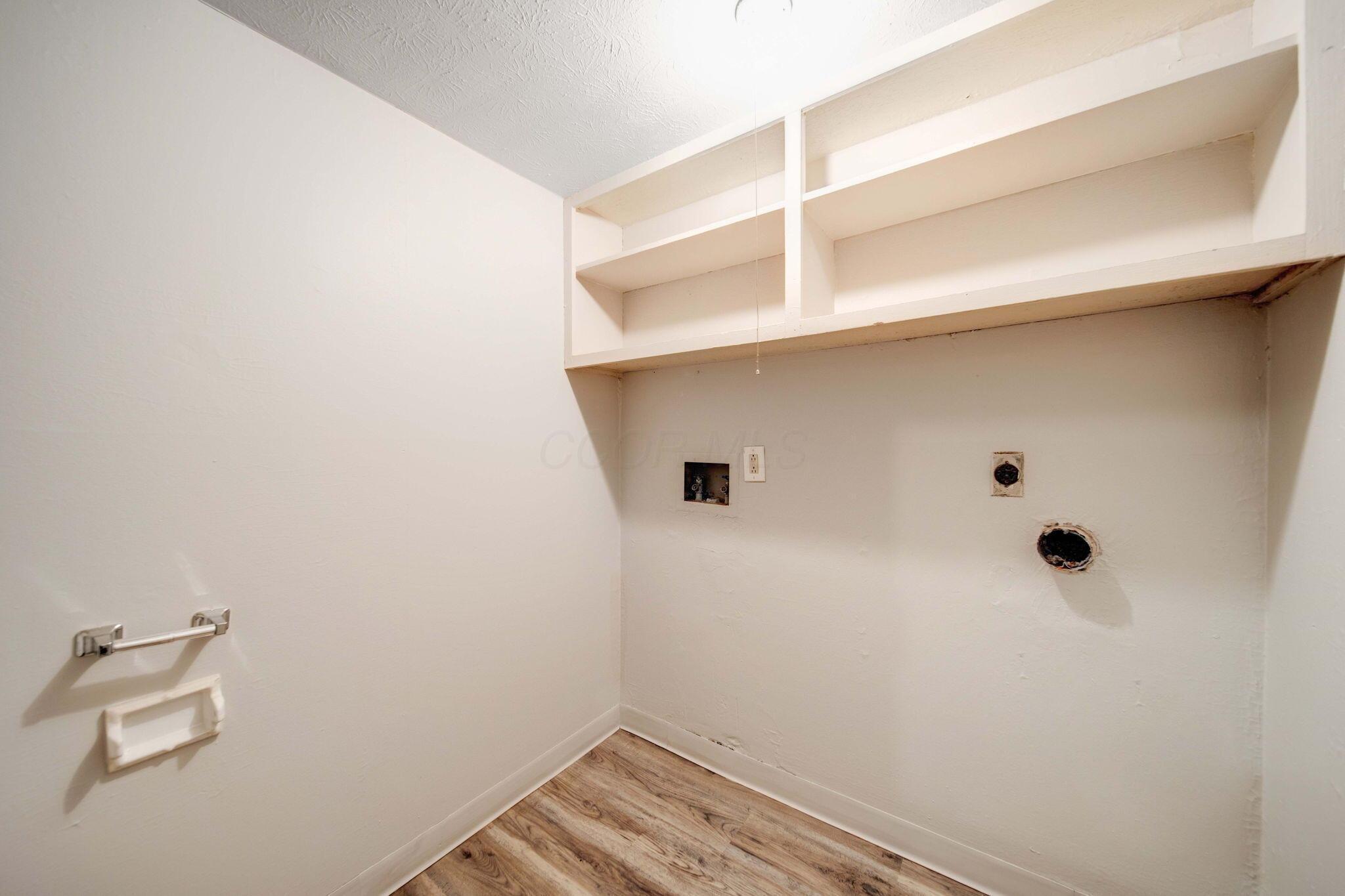 6613-6617 E Livingston Avenue Property Photo 13