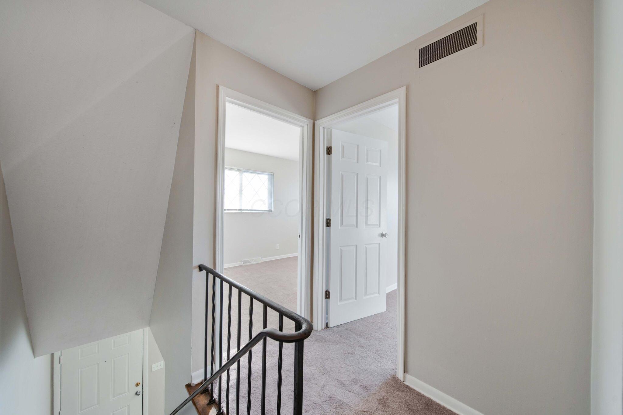 6613-6617 E Livingston Avenue Property Photo 15