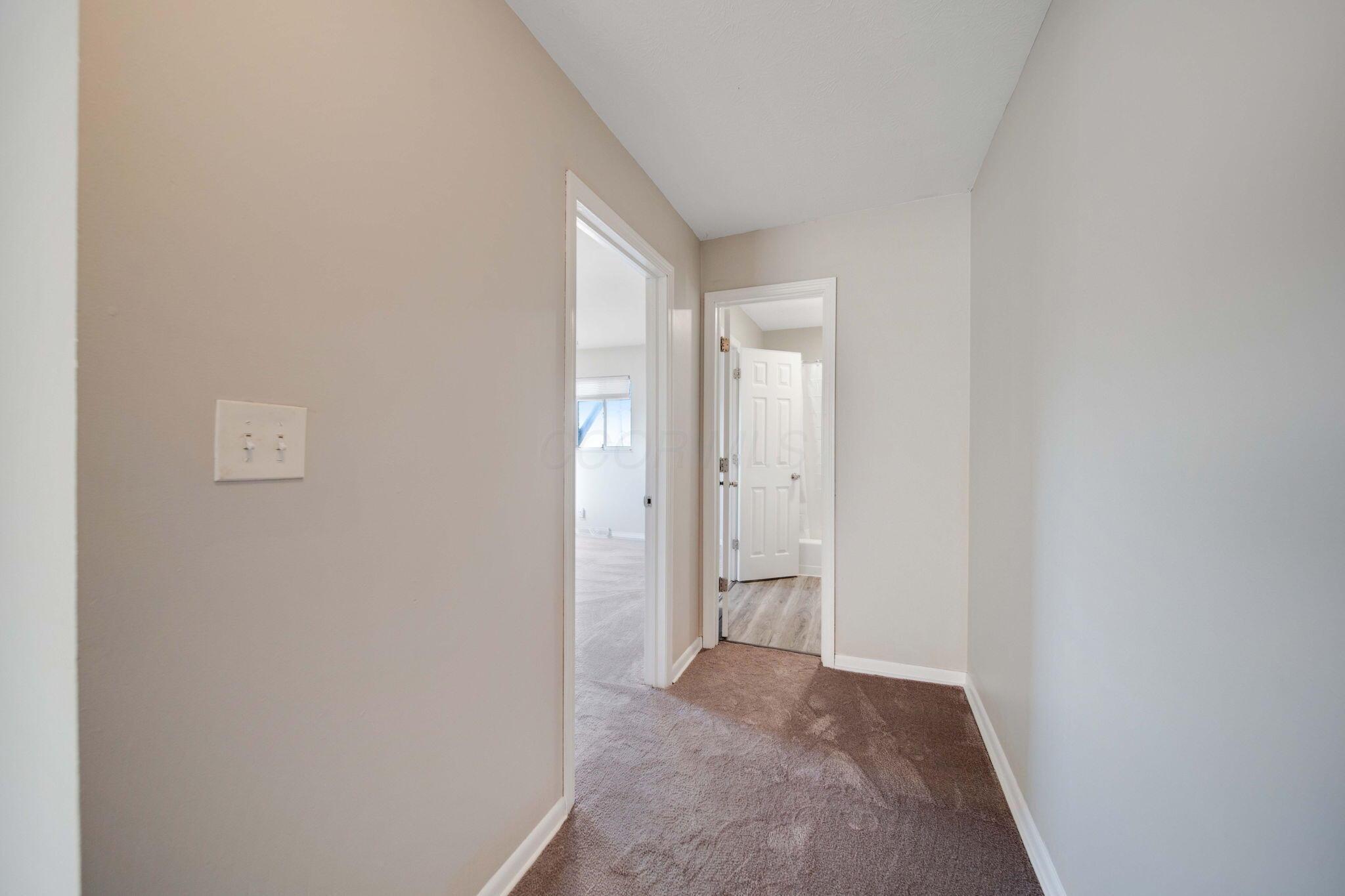 6613-6617 E Livingston Avenue Property Photo 17