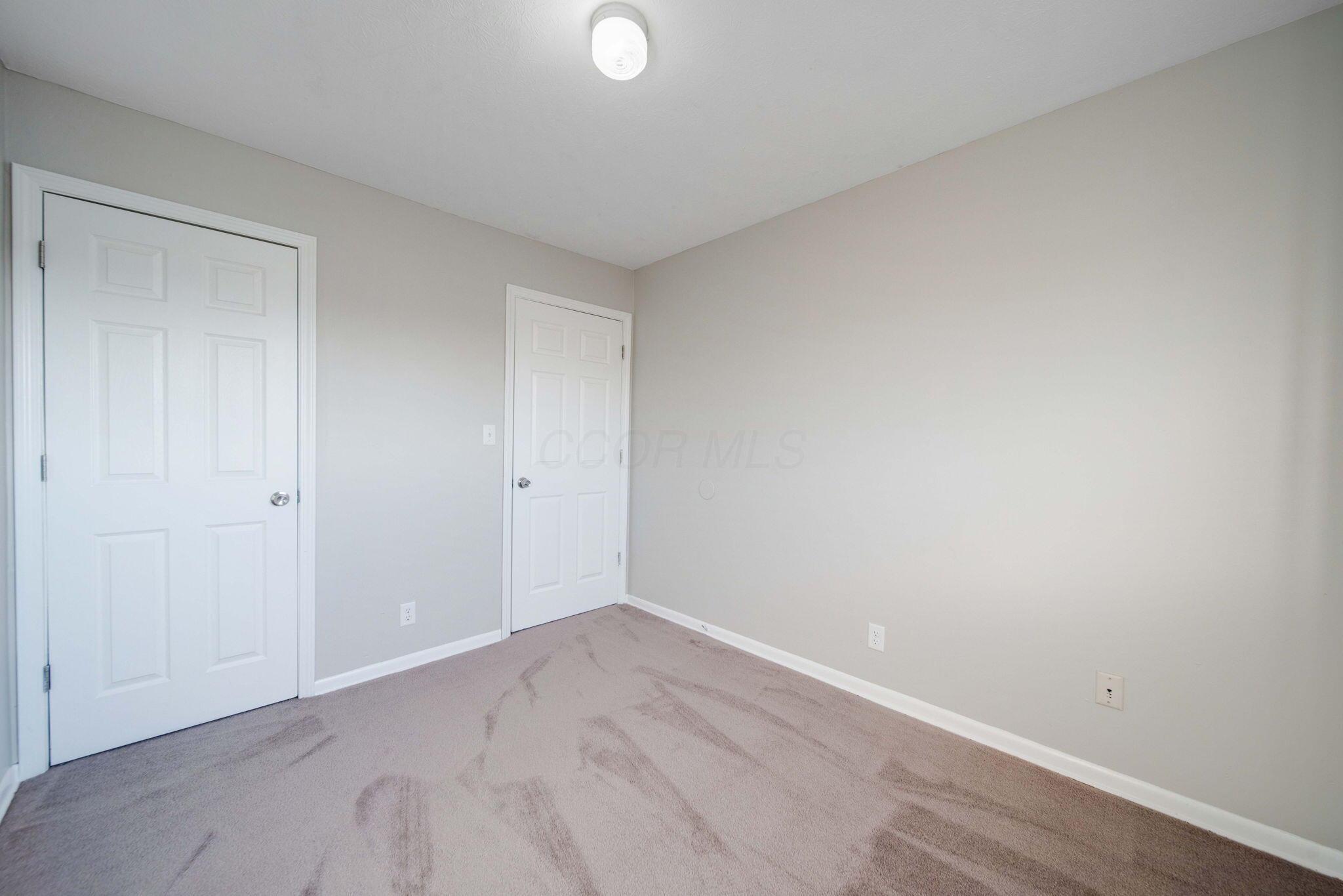 6613-6617 E Livingston Avenue Property Photo 24