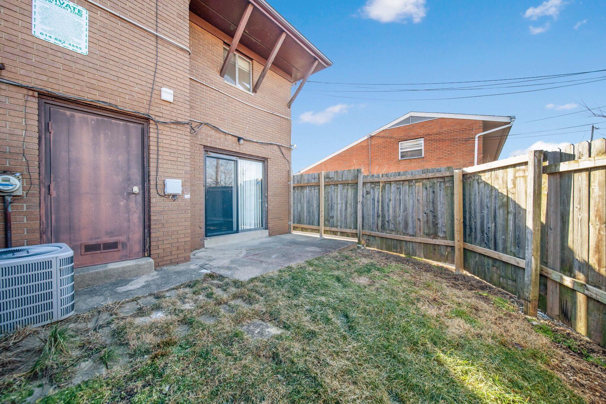 6613-6617 E Livingston Avenue Property Photo 25