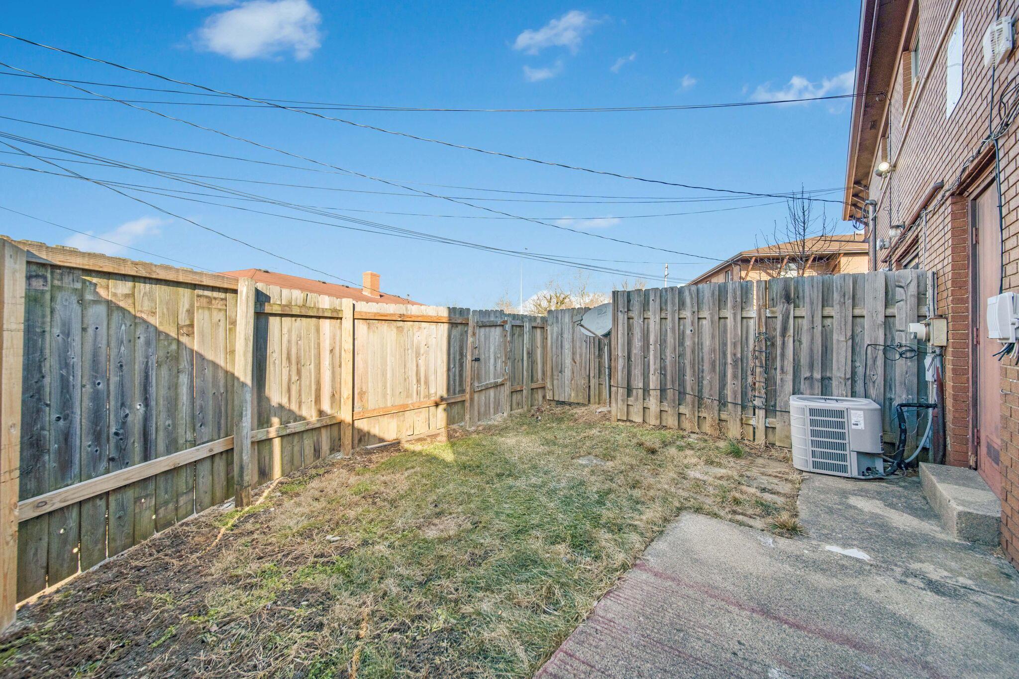 6613-6617 E Livingston Avenue Property Photo 26