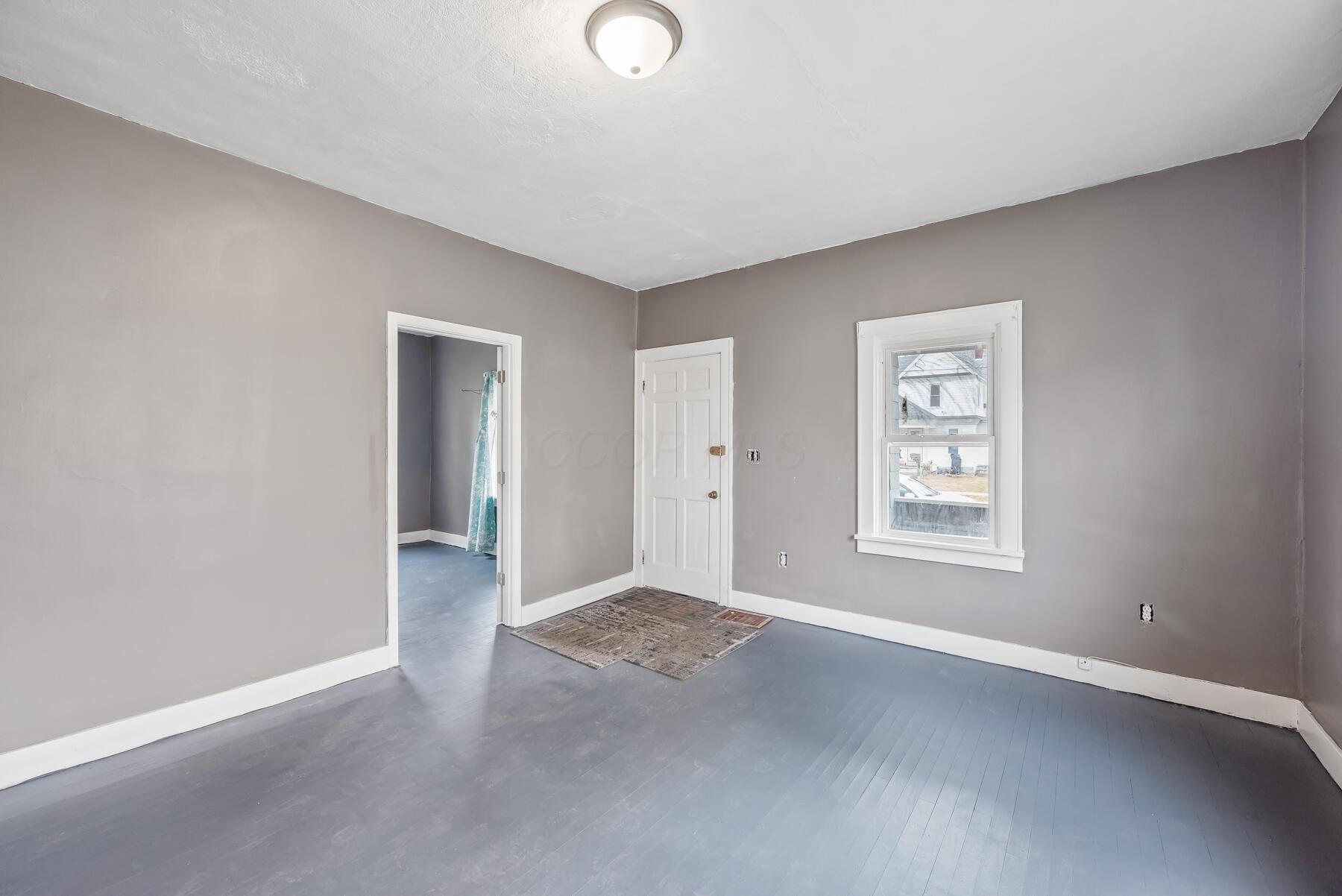 591 Park Street Property Photo 7