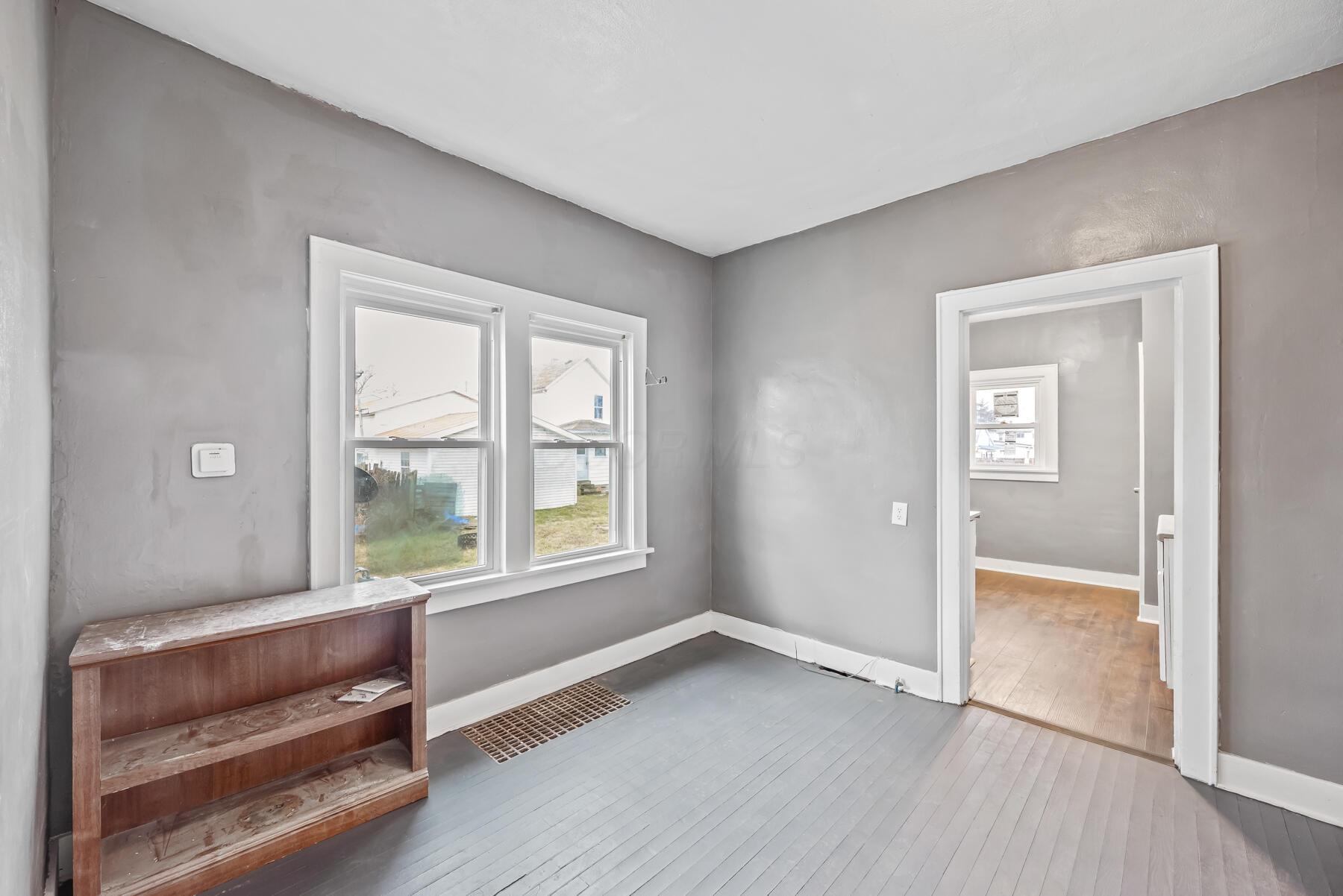 591 Park Street Property Photo 10