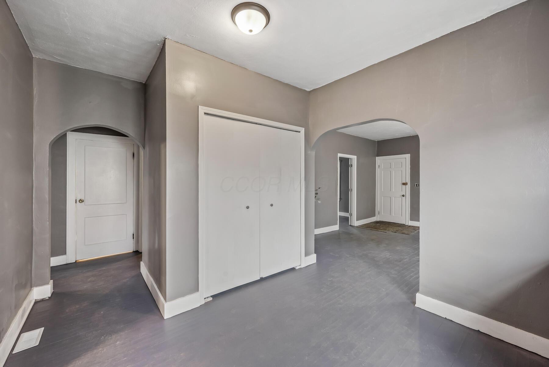 591 Park Street Property Photo 11