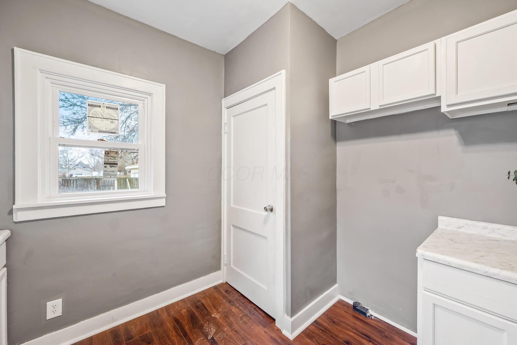 591 Park Street Property Photo 16