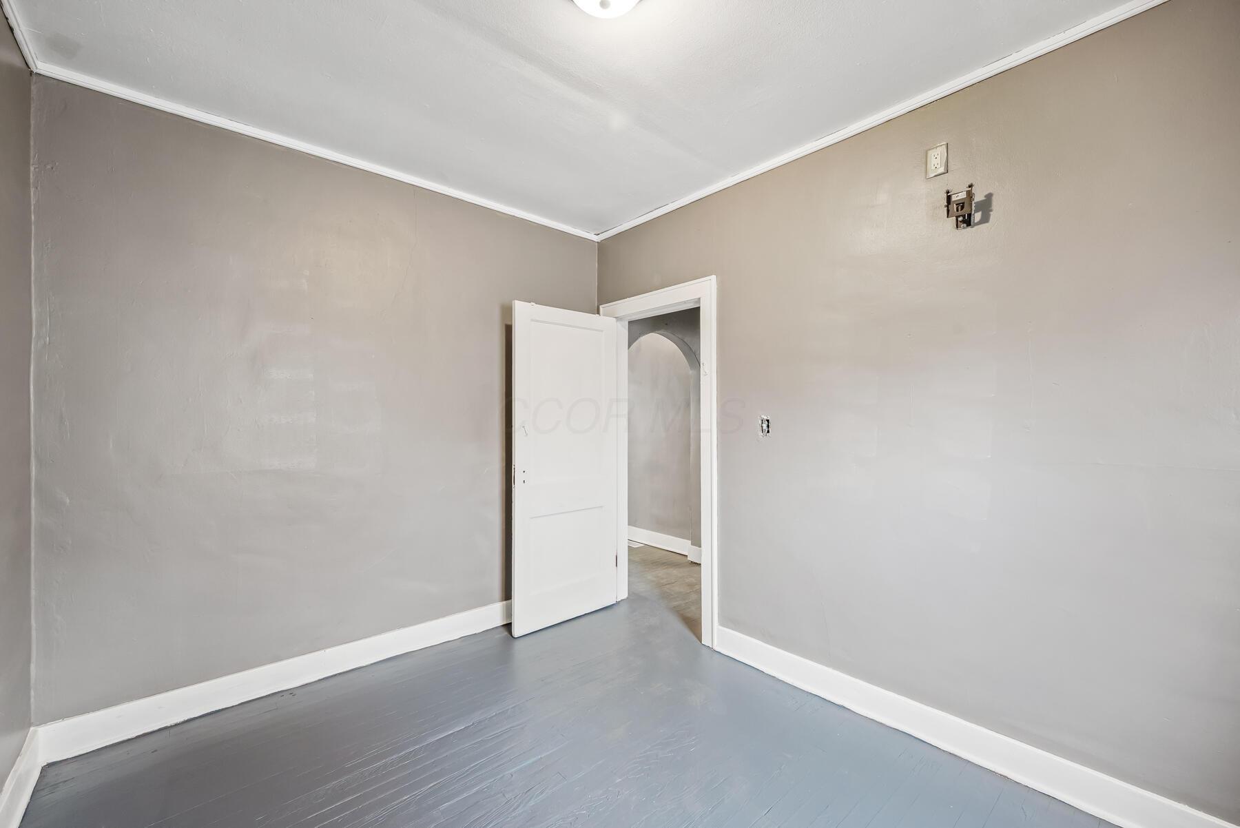 591 Park Street Property Photo 18