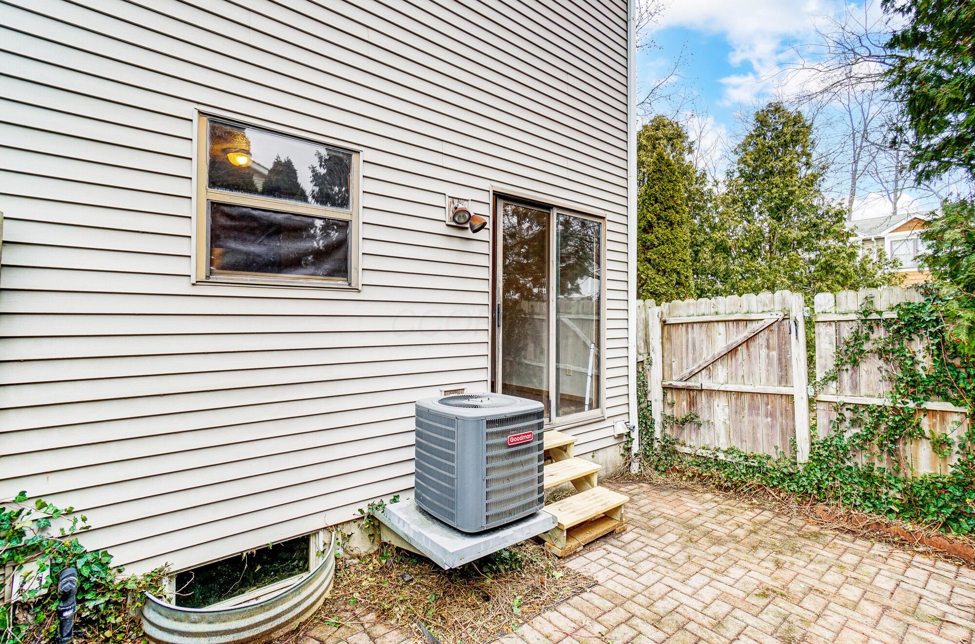 1083 Syracuse Lane, 21f Property Photo 29