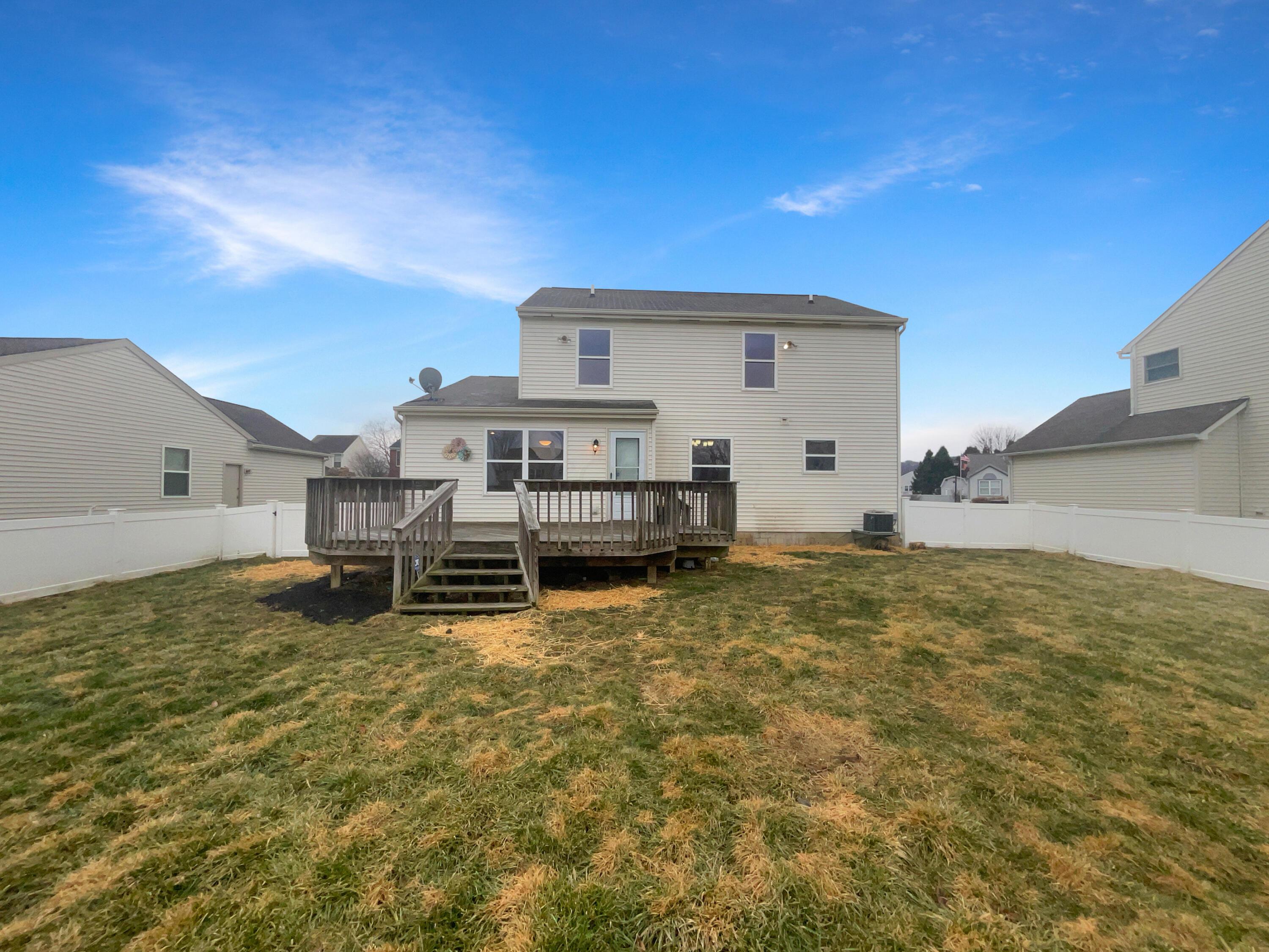 1538 Mallard Circle W Property Photo 8