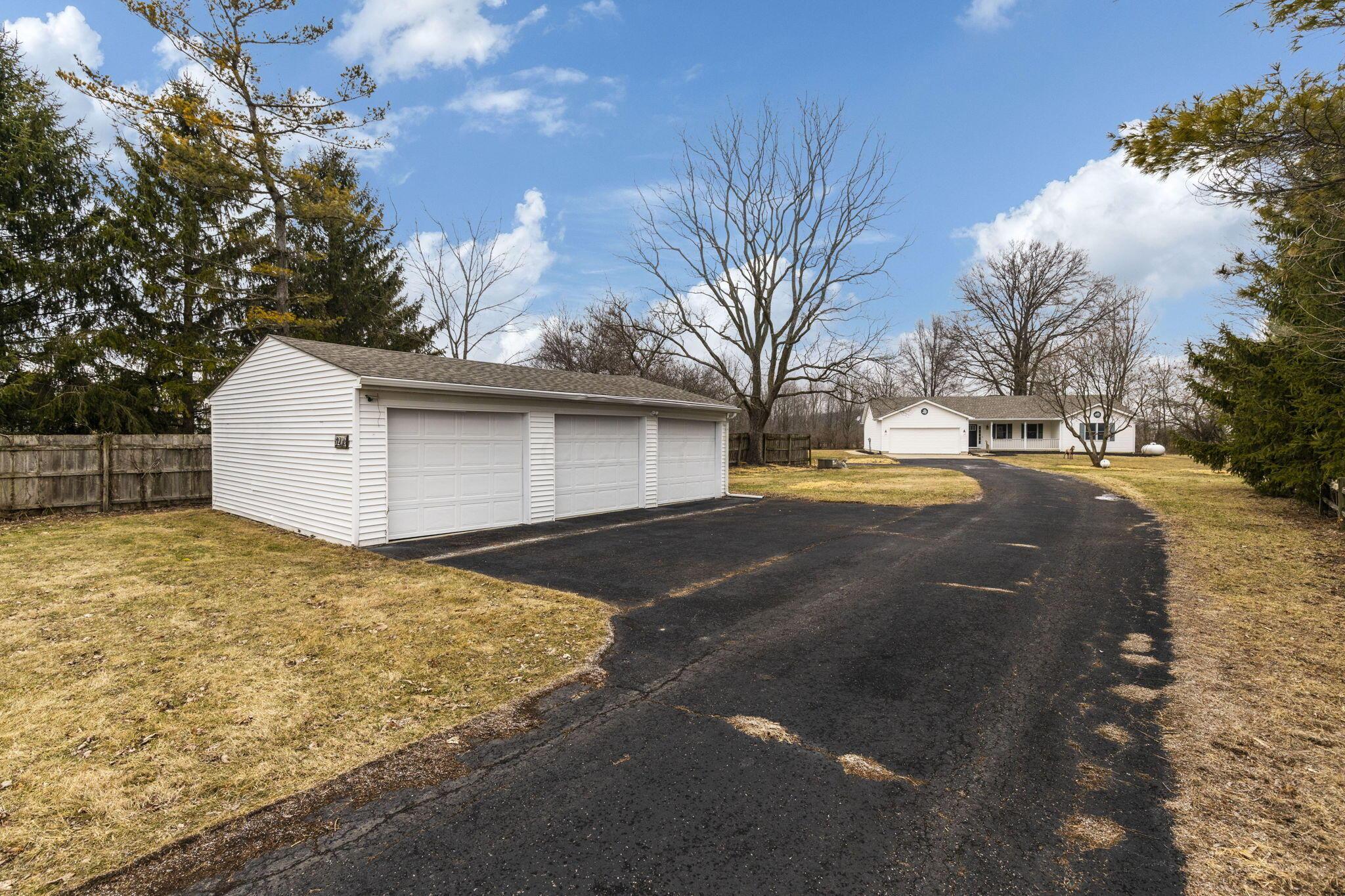 3284 Radnor Road Property Photo 2