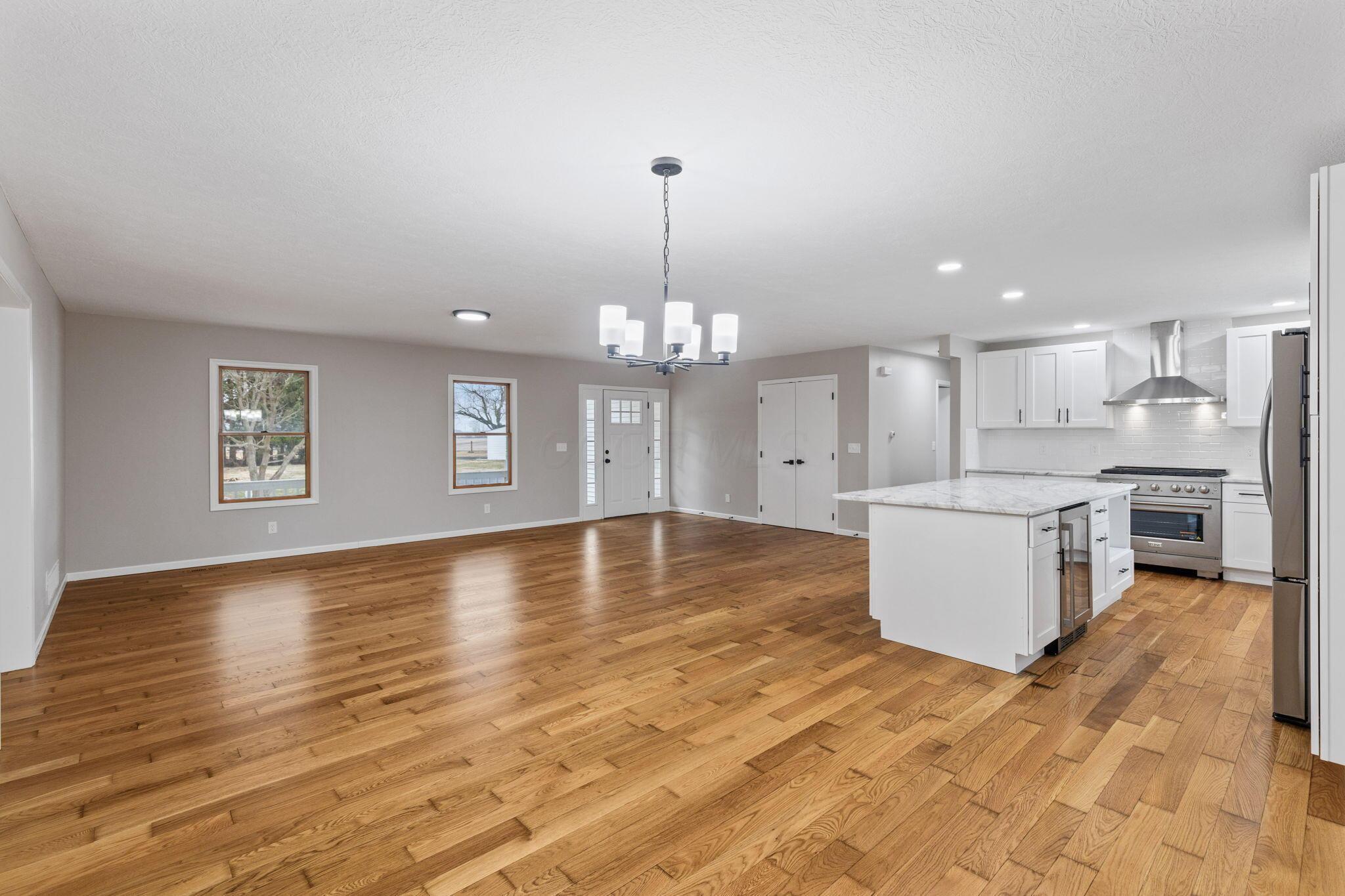 3284 Radnor Road Property Photo 9